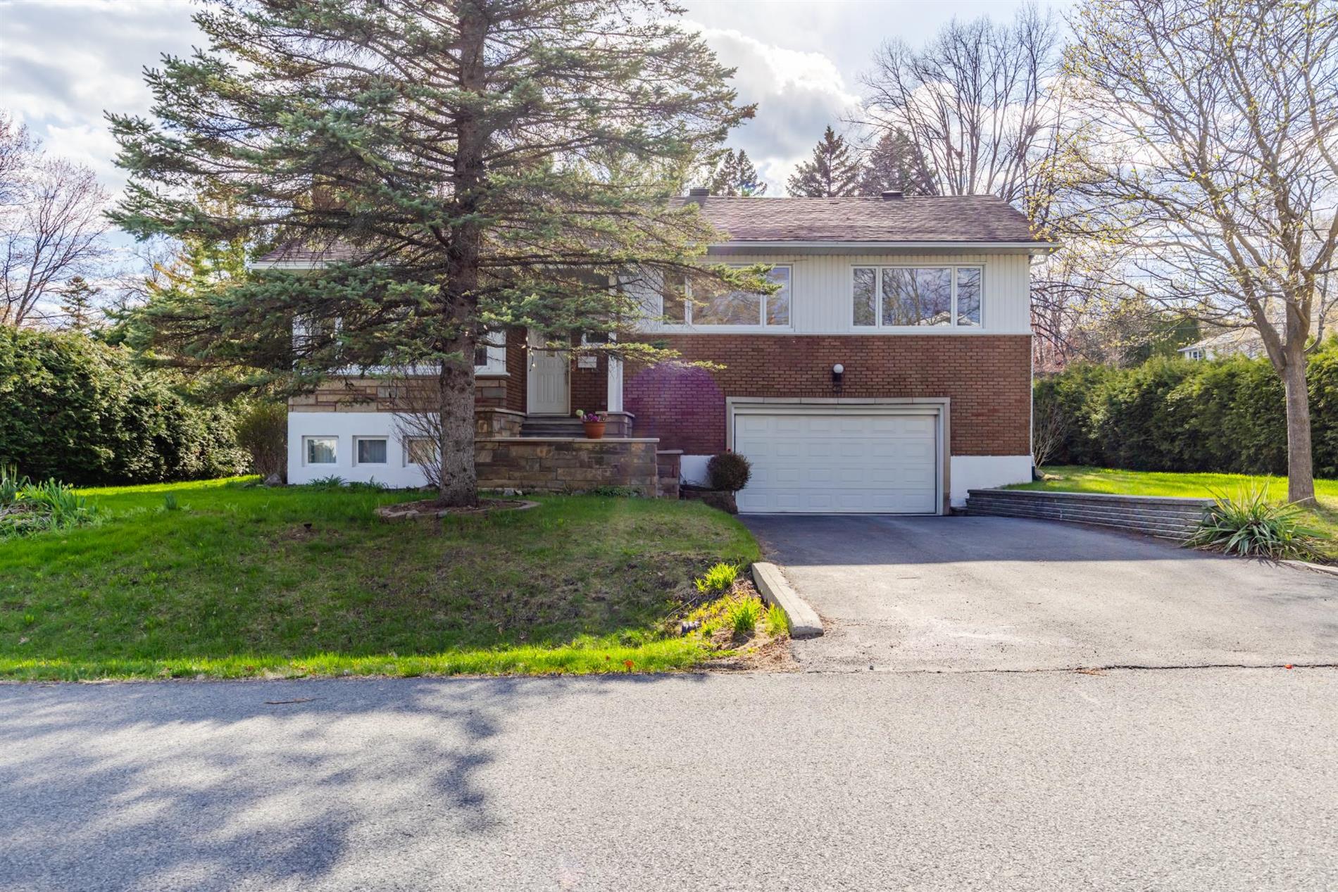 46 Av. Midland — photo 1