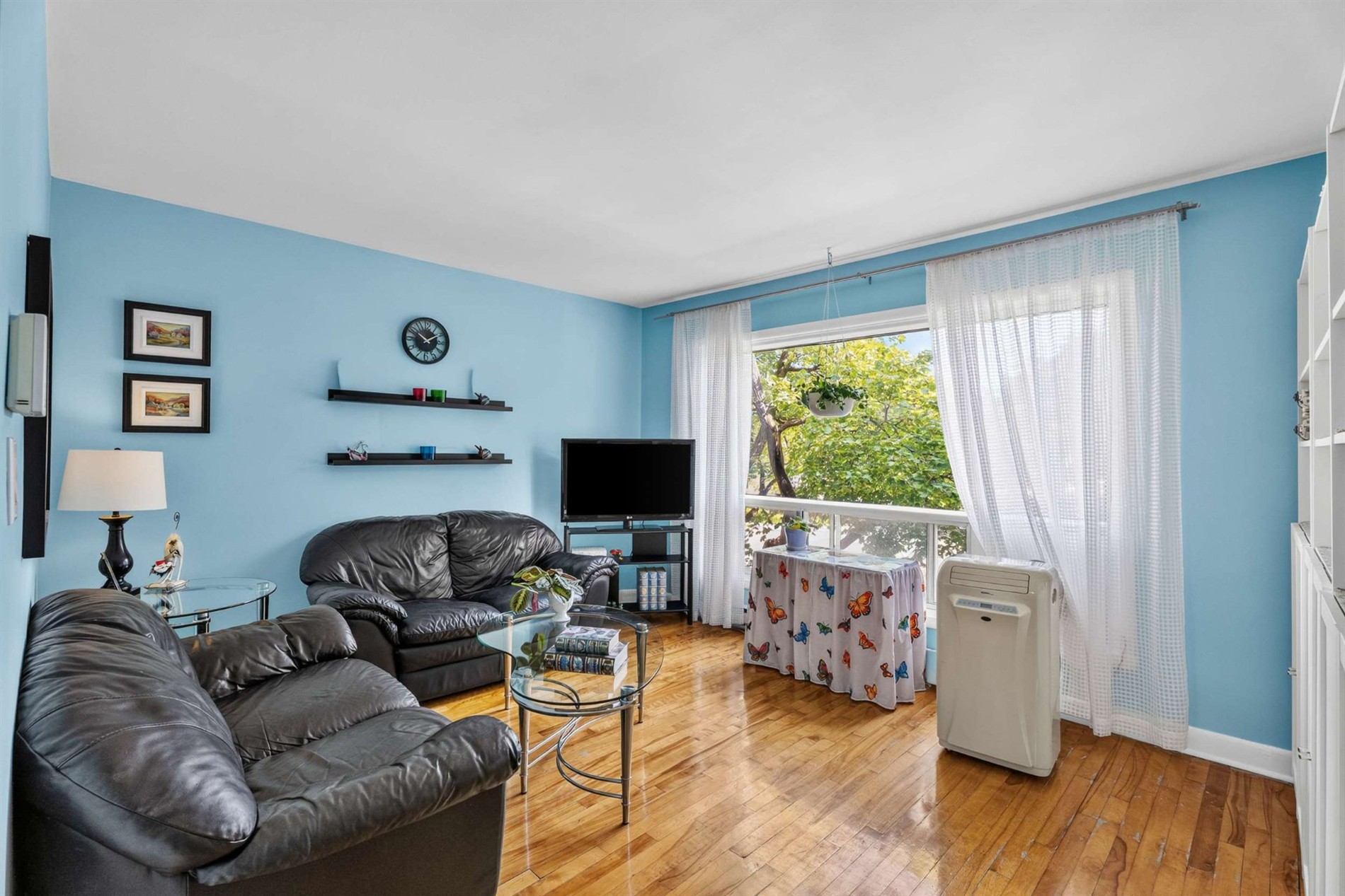 296-302 Boul. Alexis-Nihon — photo 2