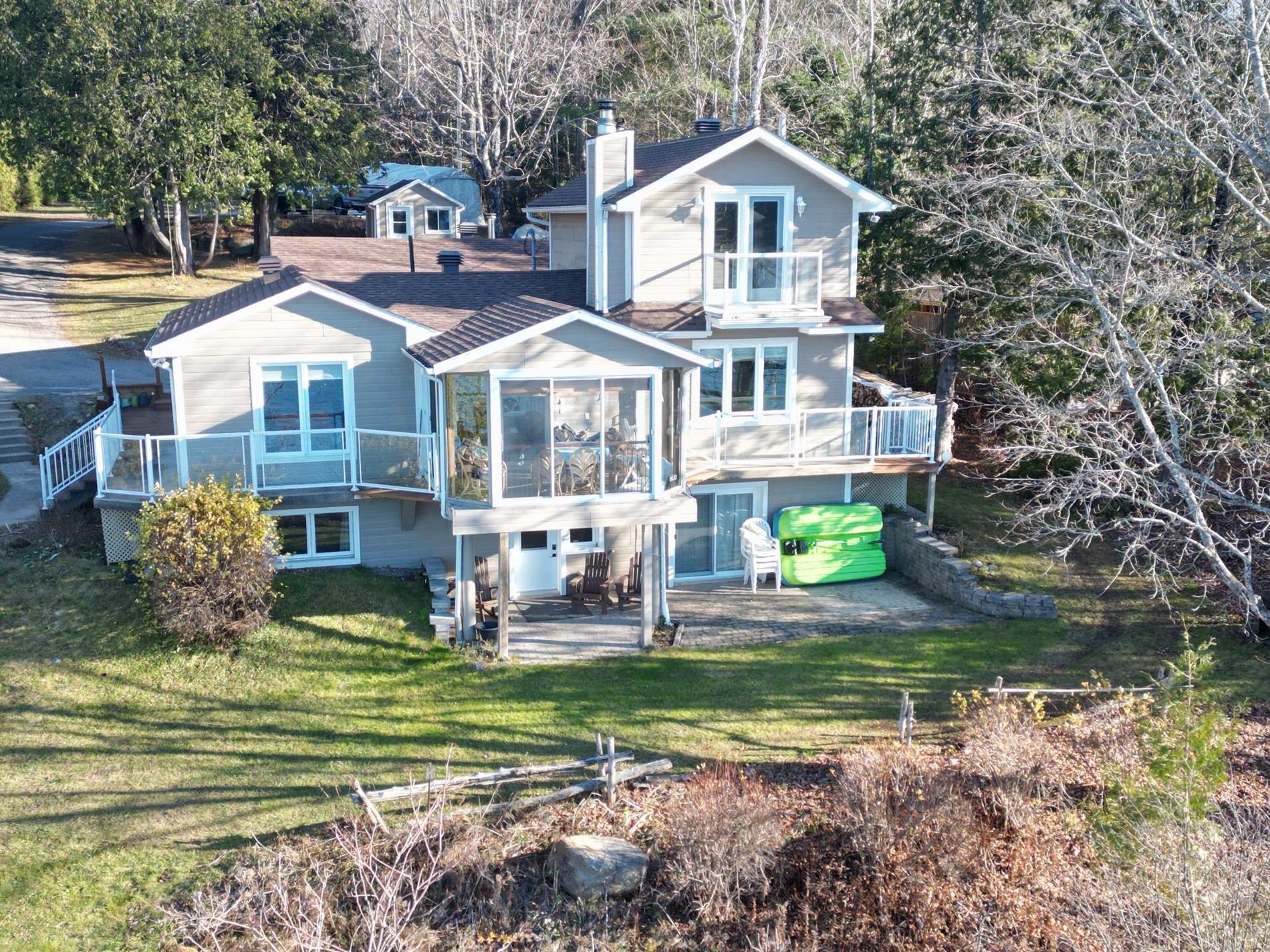 9990 Ch. du Lac-Labelle — photo 1