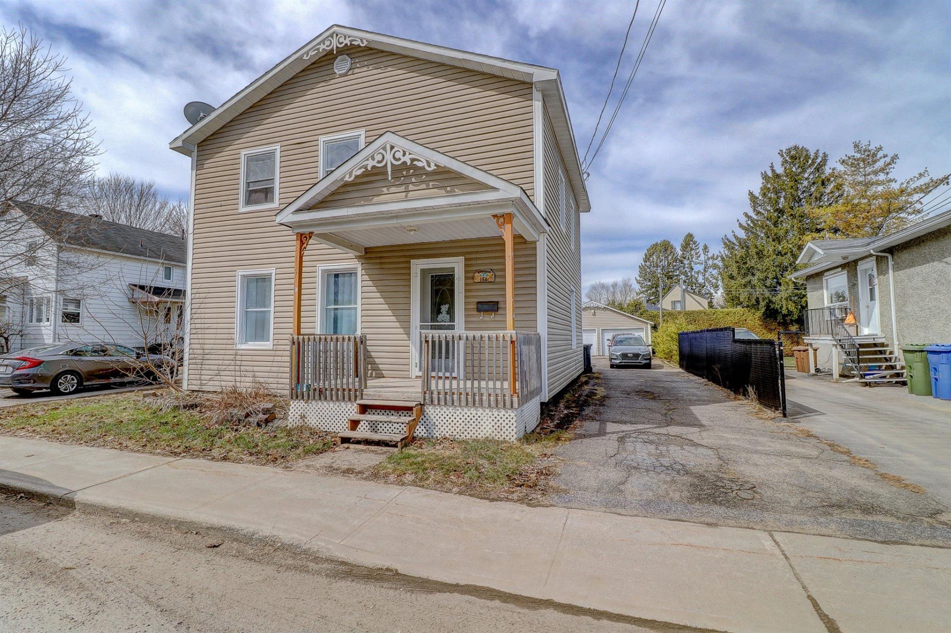 156 Rue Fraser — photo 1