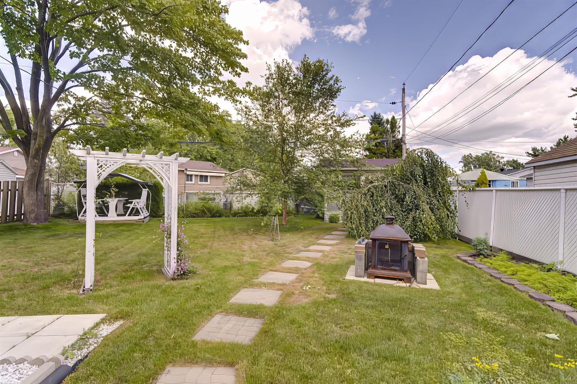 3329 Rue Doris — photo 3