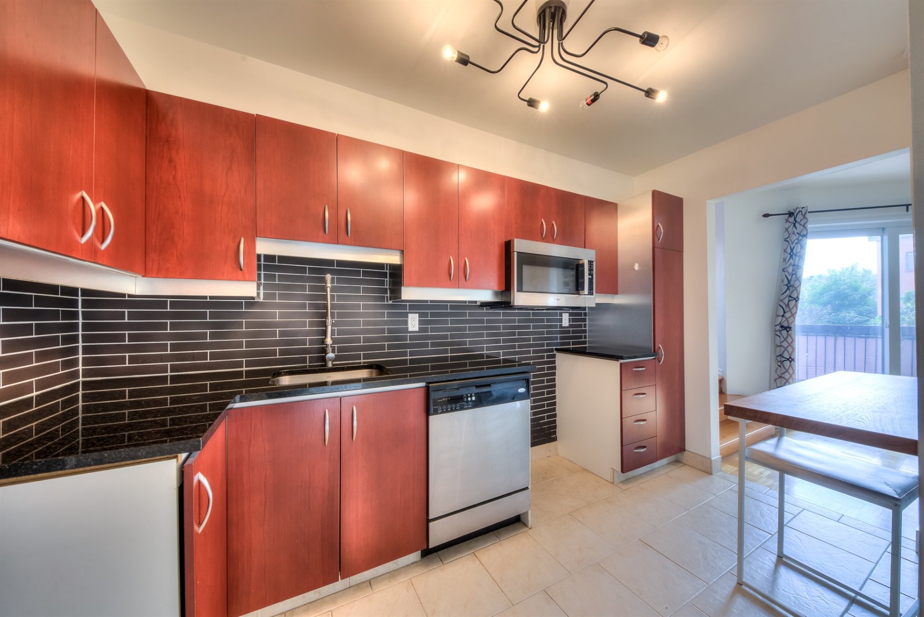 201-2050 Rue de Magenta — photo 3