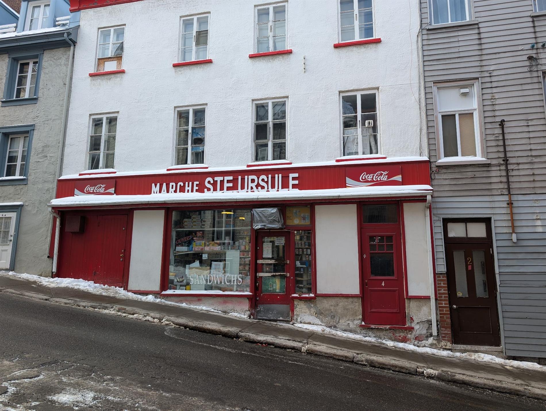 4 1/2 Rue Ste-Ursule — photo 1