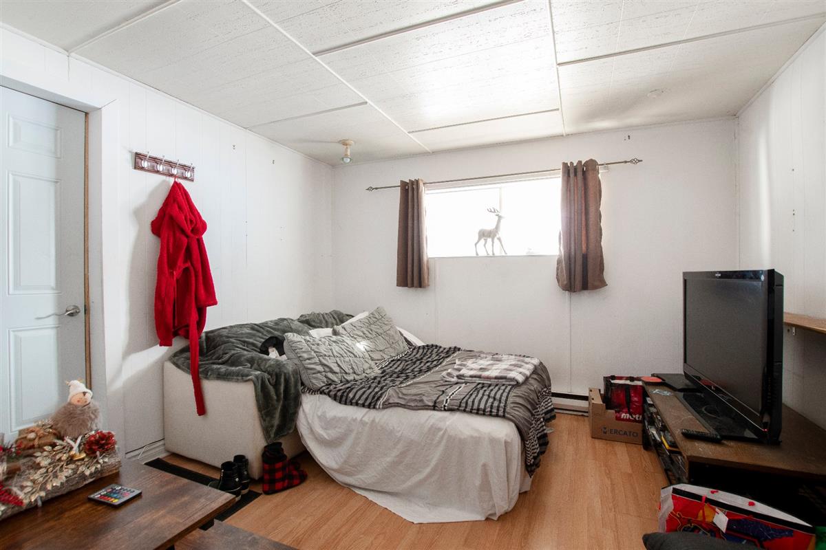 Vue 35 de la propriété réf. 25205513 – 105Z-105BZ Rue Francine J7Y 1L7