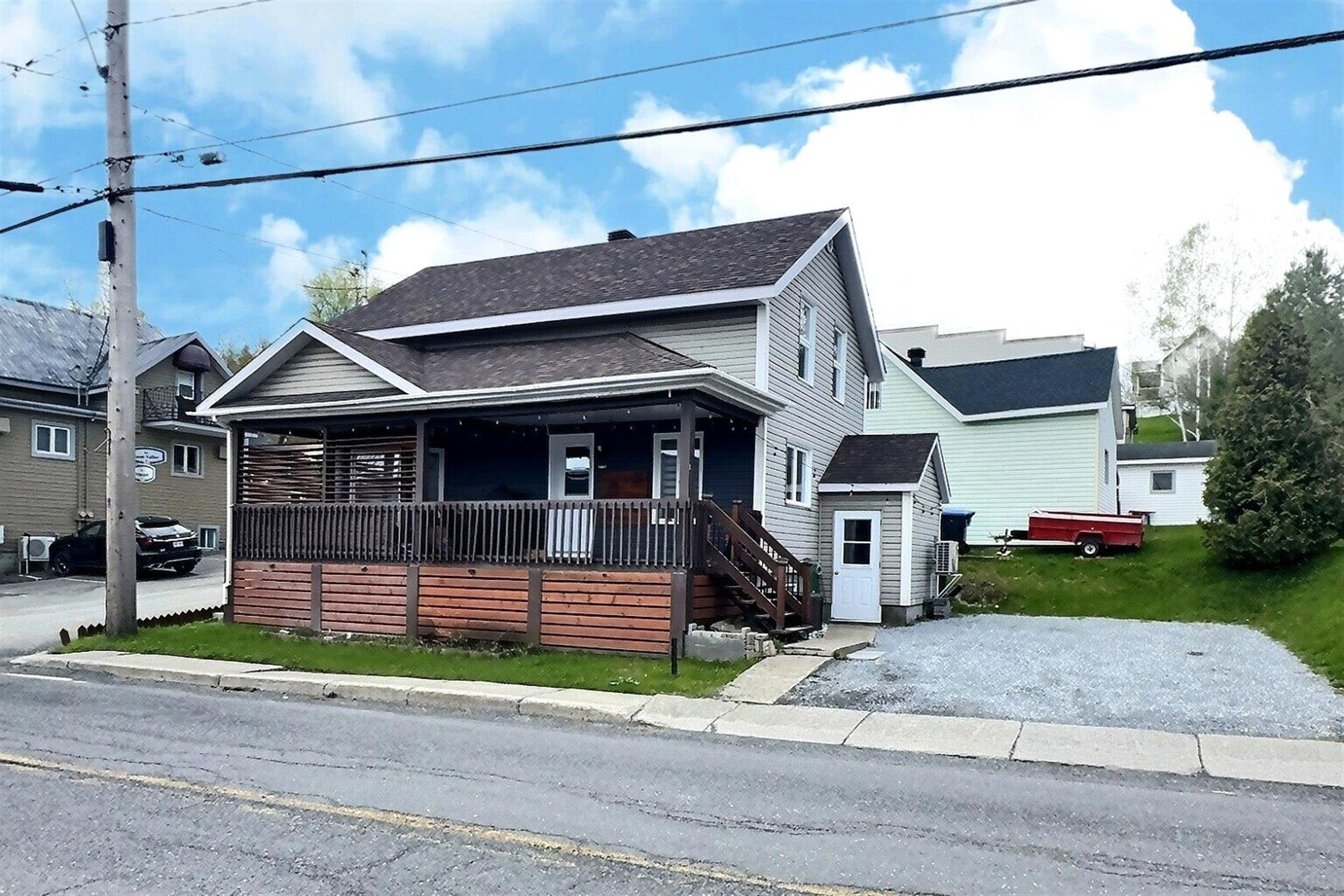 1887 Rue Principale — photo 1