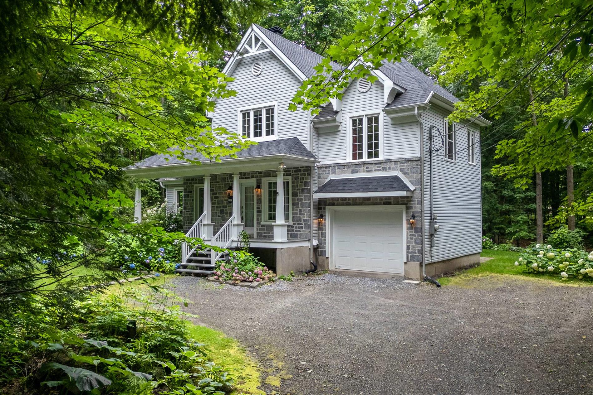 1078 Rue Suzor-Côté — photo 1
