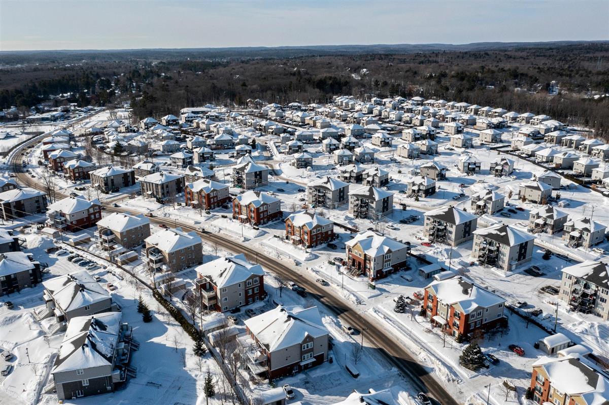 Vue 33 de la propriété réf. 13655426 – 564 Boul. de La Salette J5L 0C5