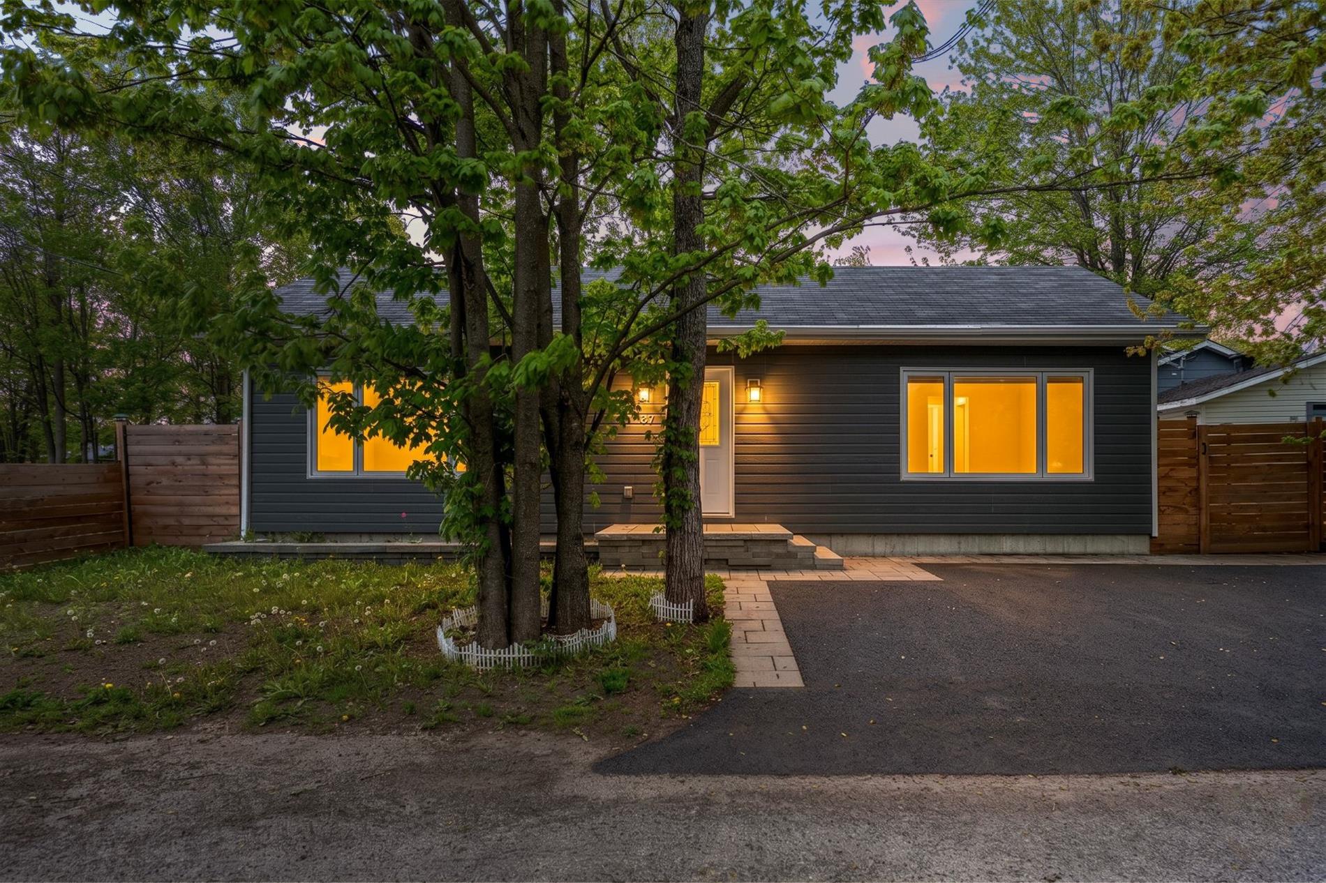 1102 Rue de l'Équinoxe — photo 1