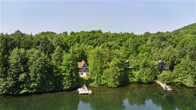 Maison à étages - Montcalm