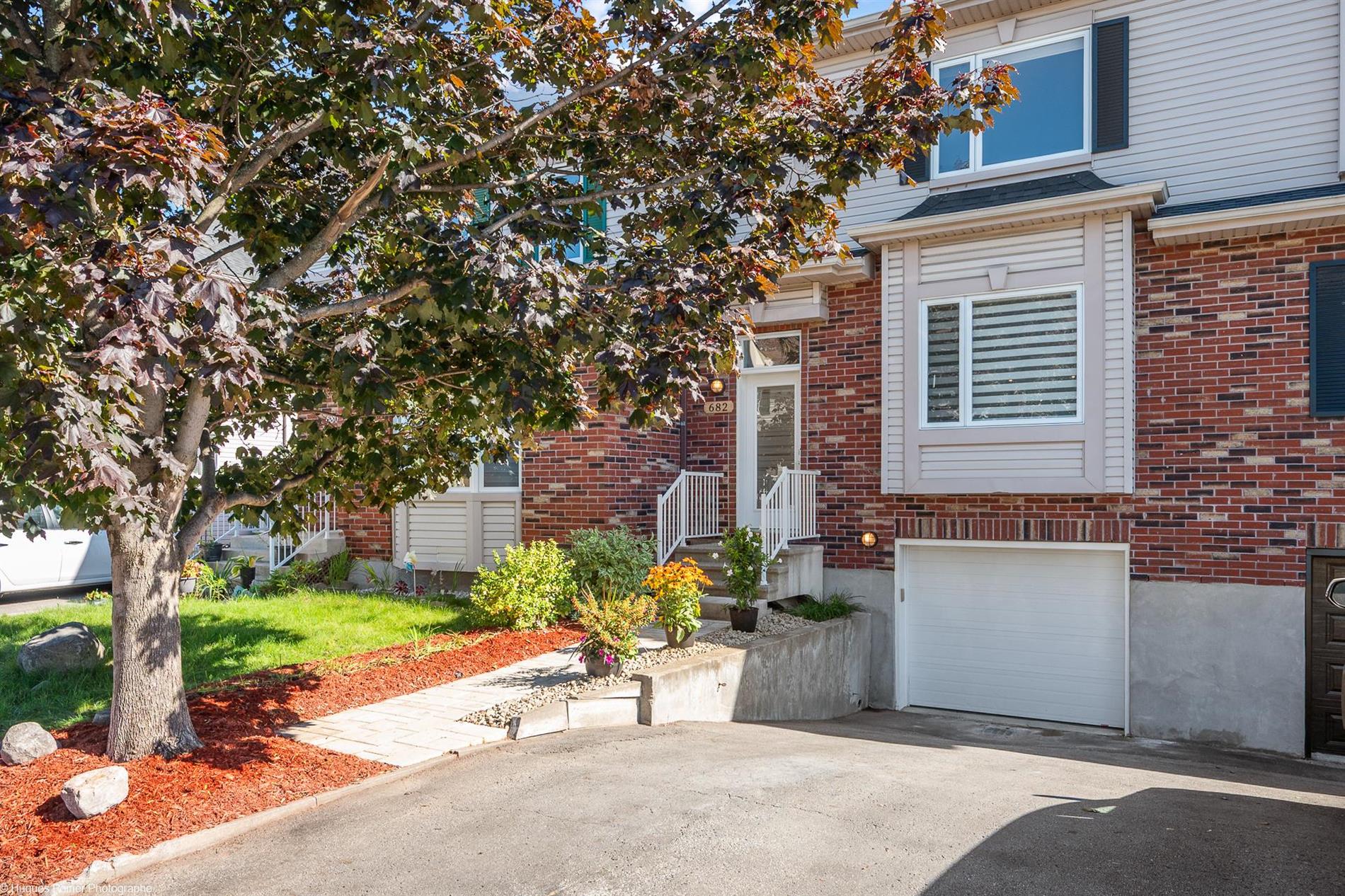 682 Rue d'Avesnières — photo 1