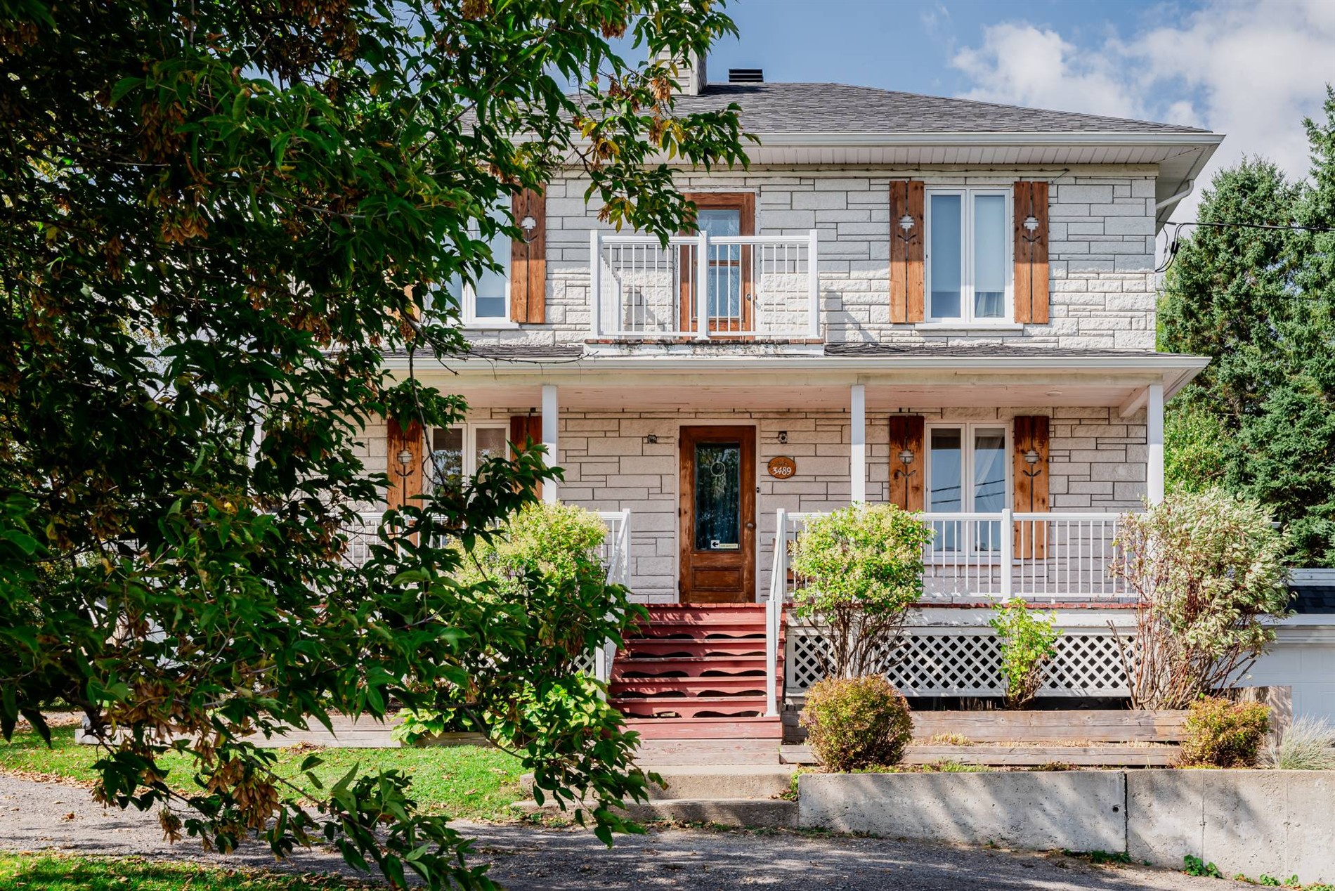 3489 Av. Royale — photo 3