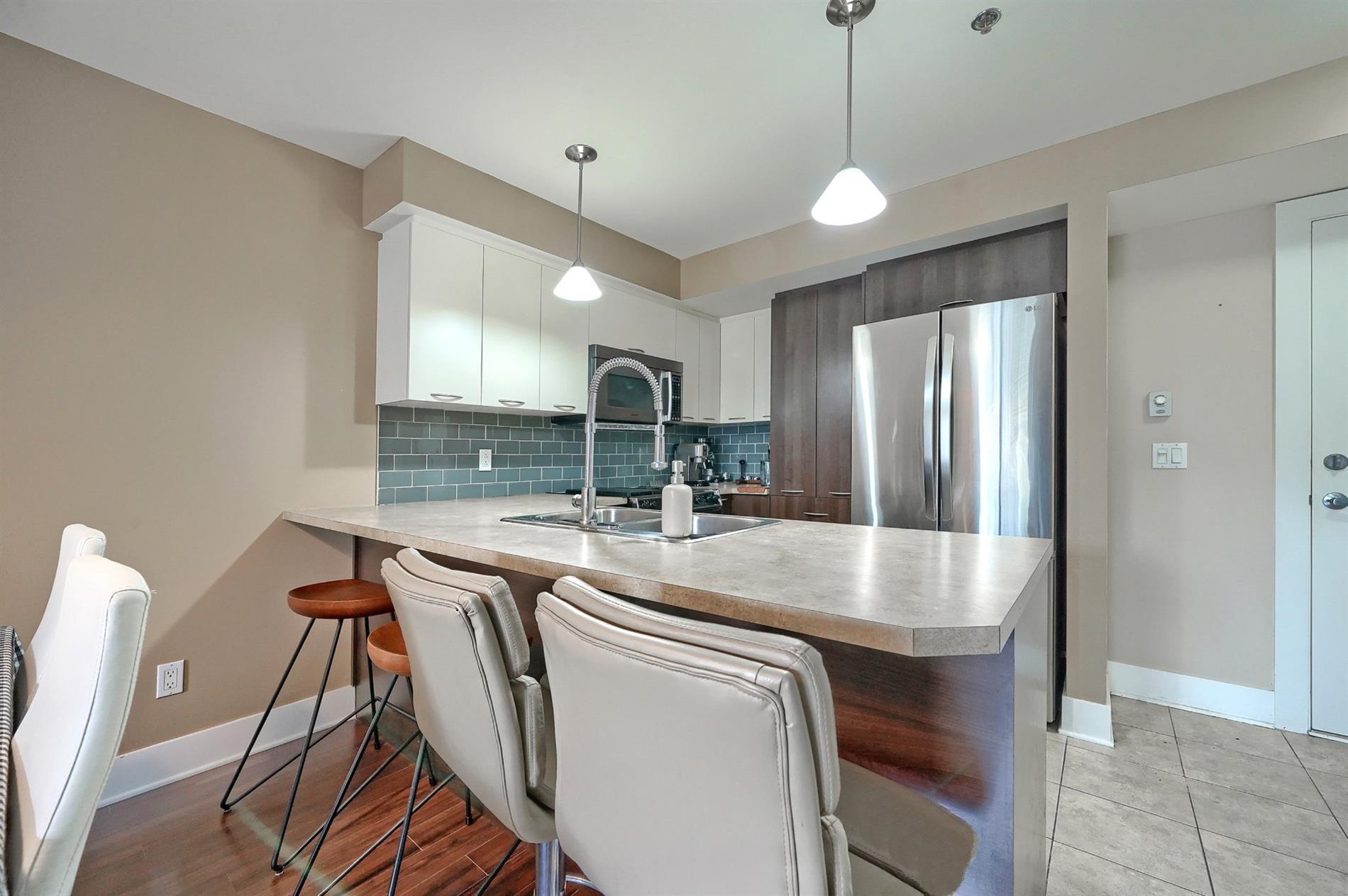104-105 Rue René-Philippe — photo 3