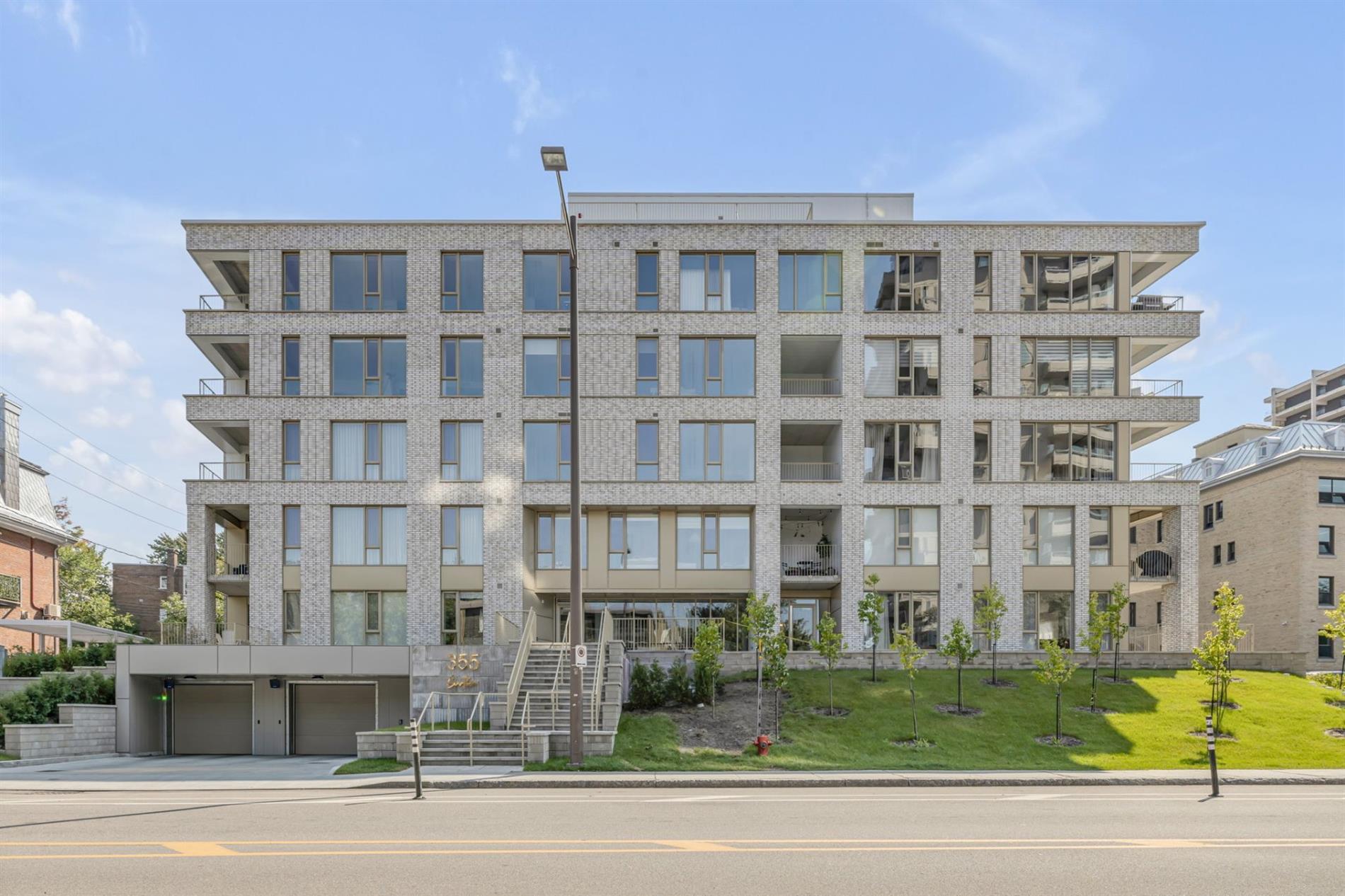 305-355 Ch. Ste-Foy — photo 1