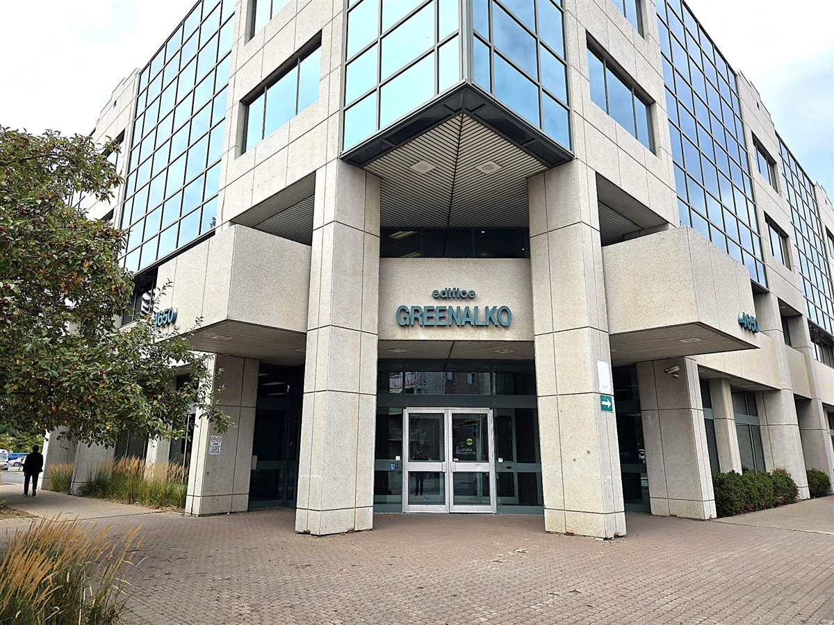 Location d'espace commercial / Bureau - 4650 Boul. des Laurentides, Laval (Vimont)