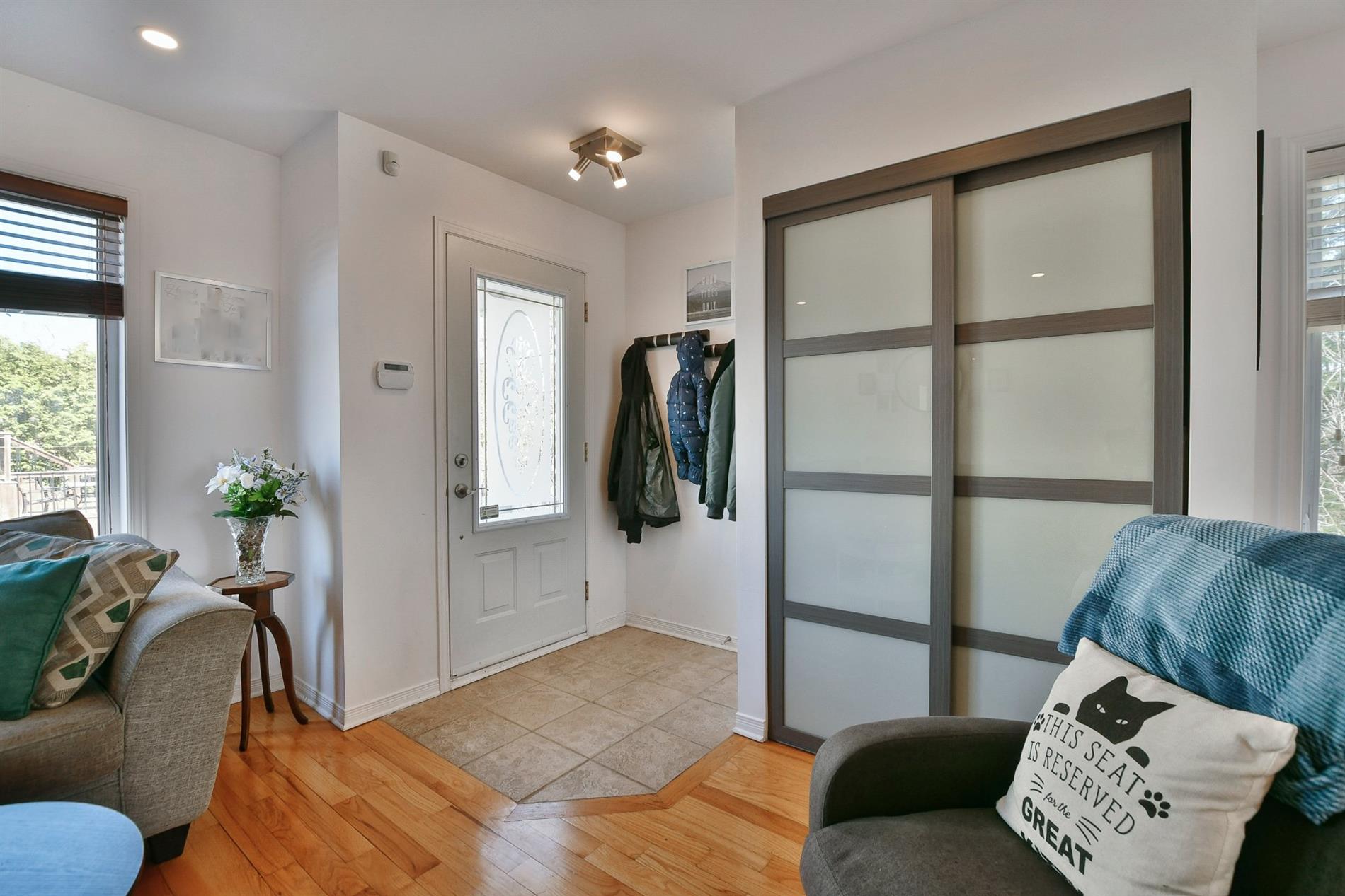 1-622Z Rue Valois — photo 2