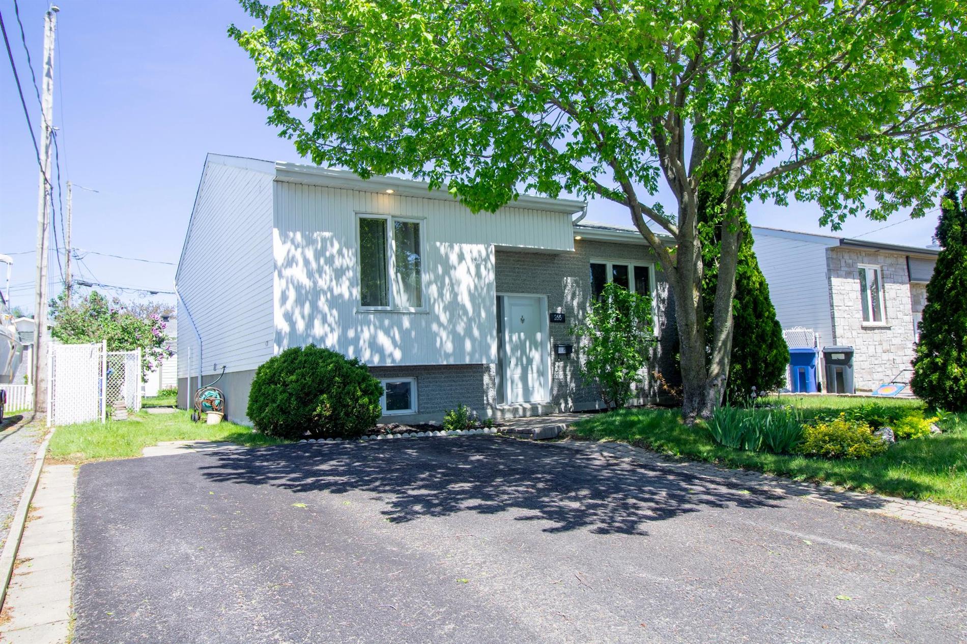 265 Rue Gouin — photo 1