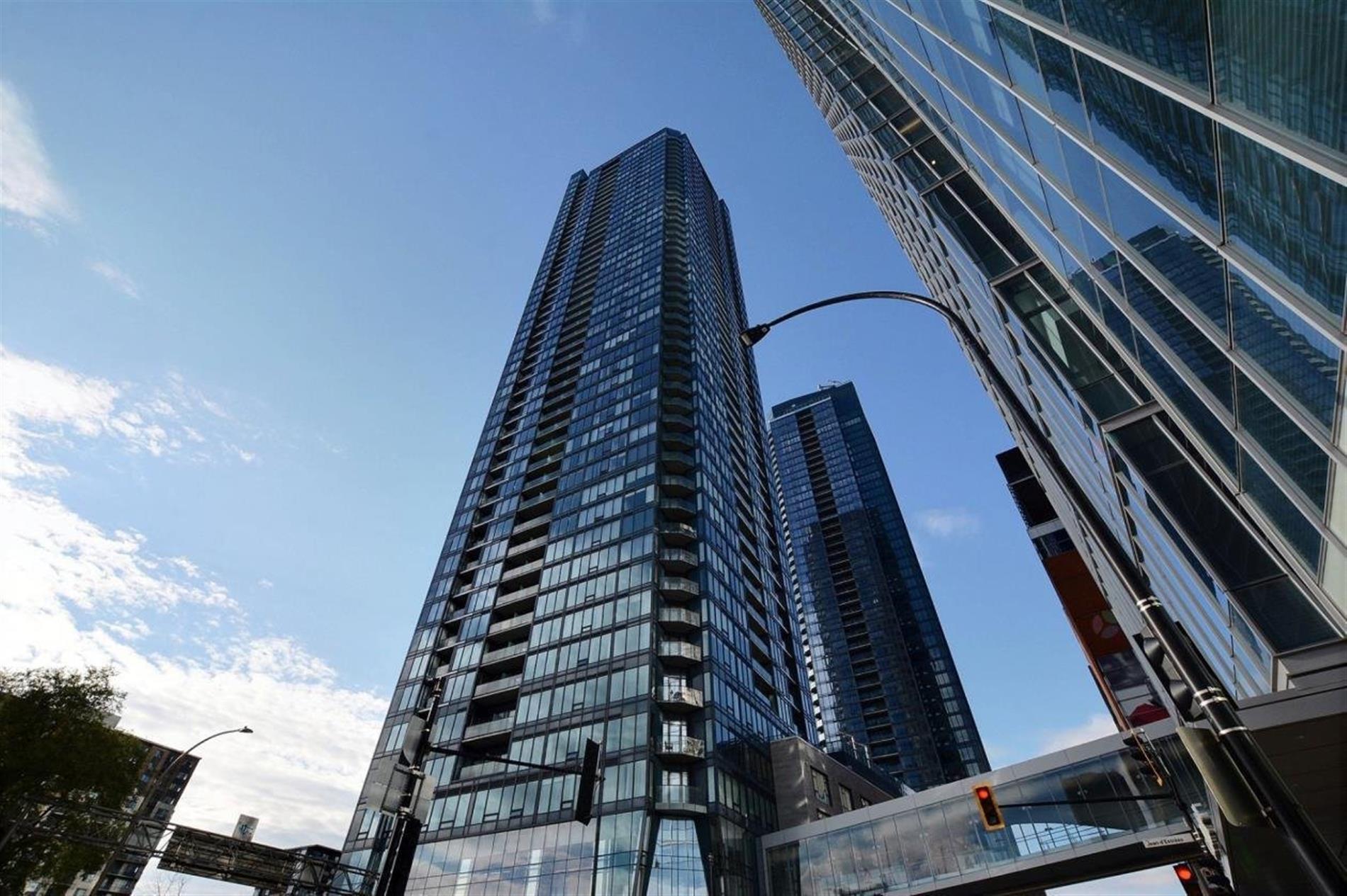 1188 Rue St-Antoine O. — photo 1