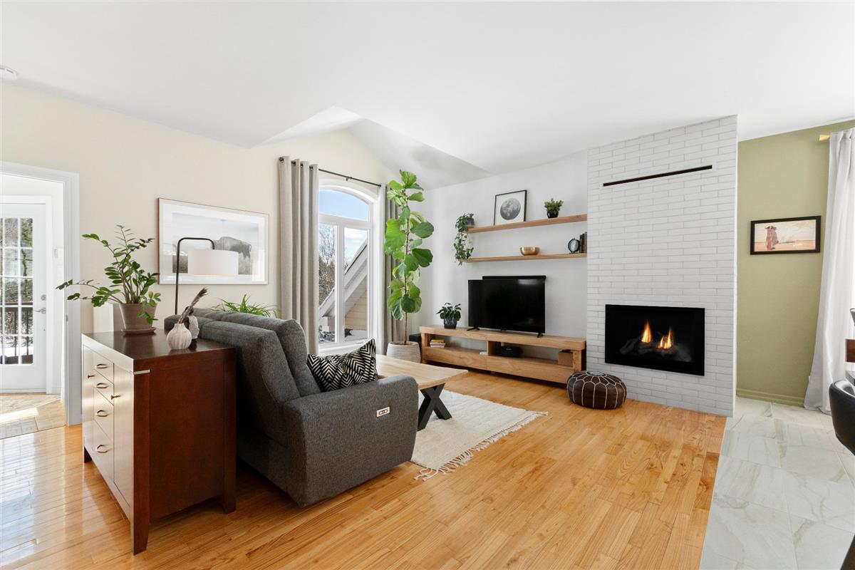 Vue 6 de la propriété réf. 11484123 – 311 Mtée du Versant-Sud S. J8C 2Z7