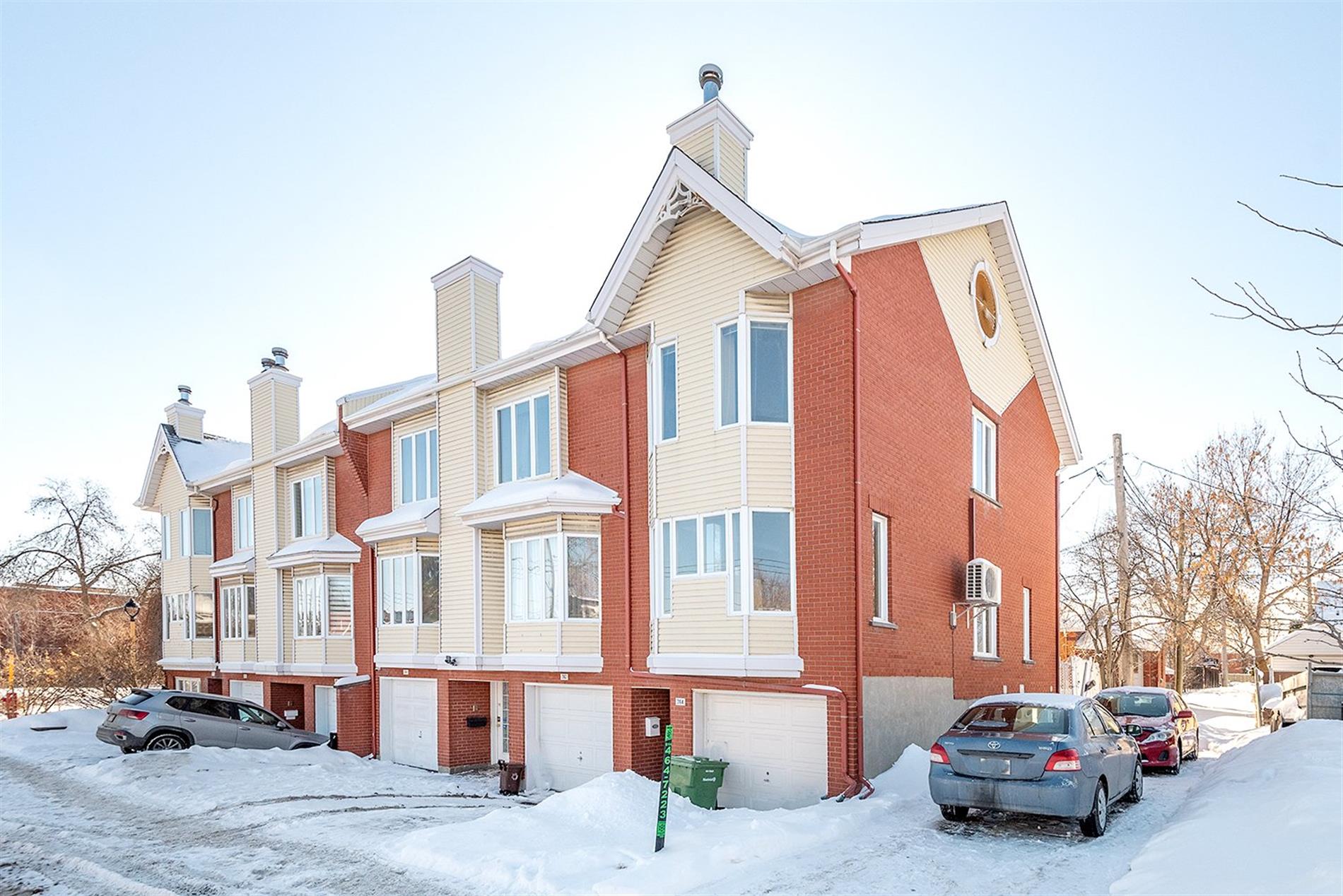 3164 Av. Hector — photo 1