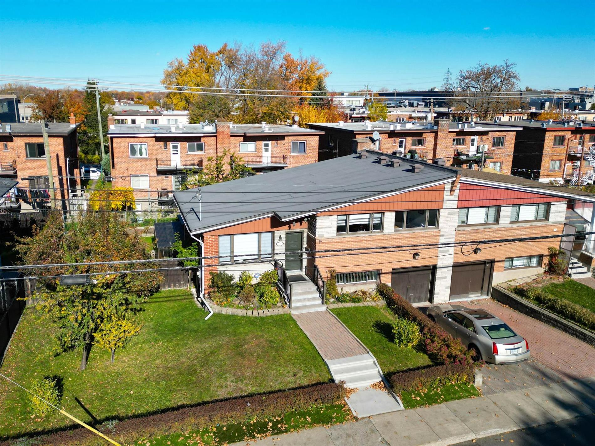 11185 Av. du Bois-de-Boulogne — photo 2