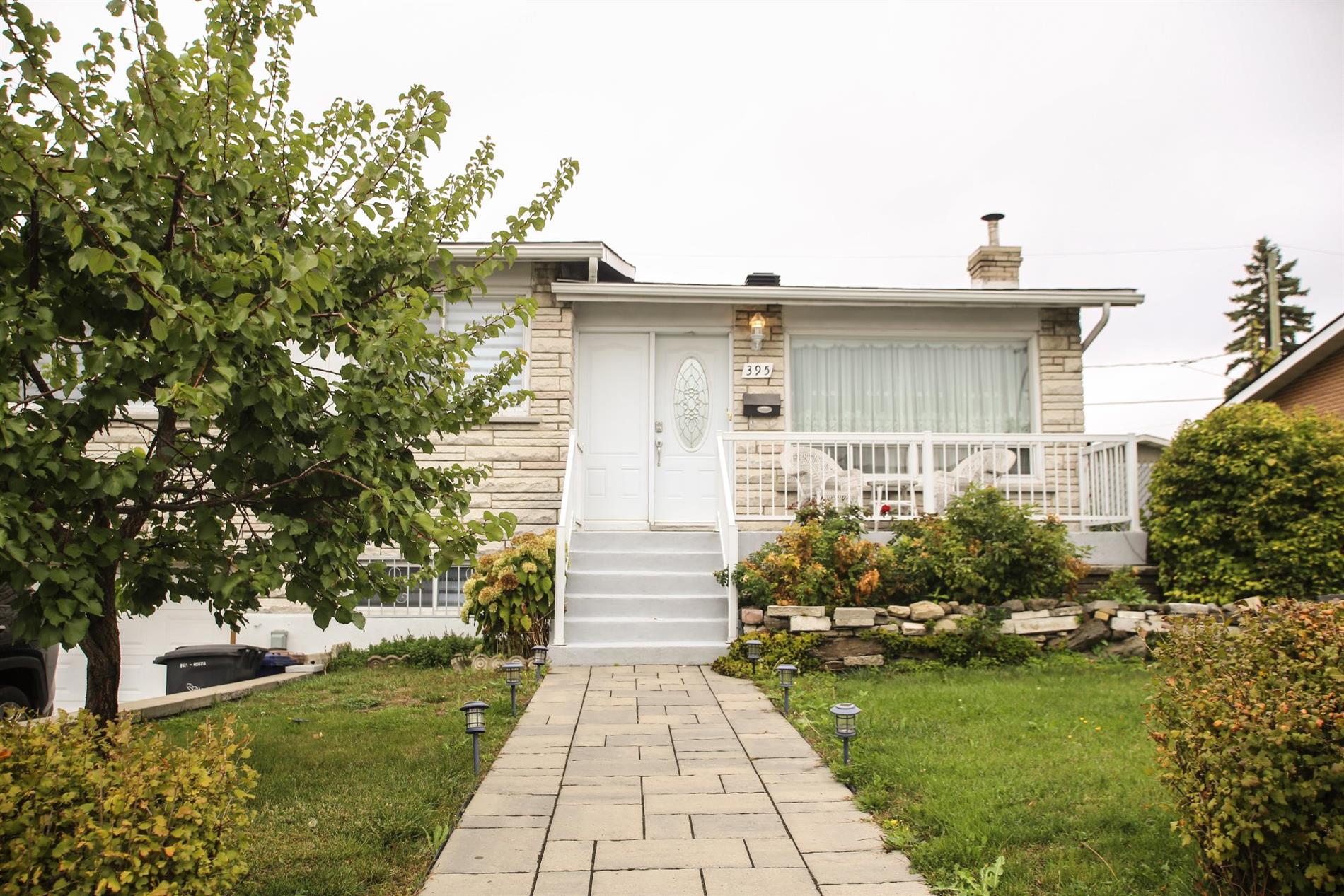395 Av. de Chambly — photo 2