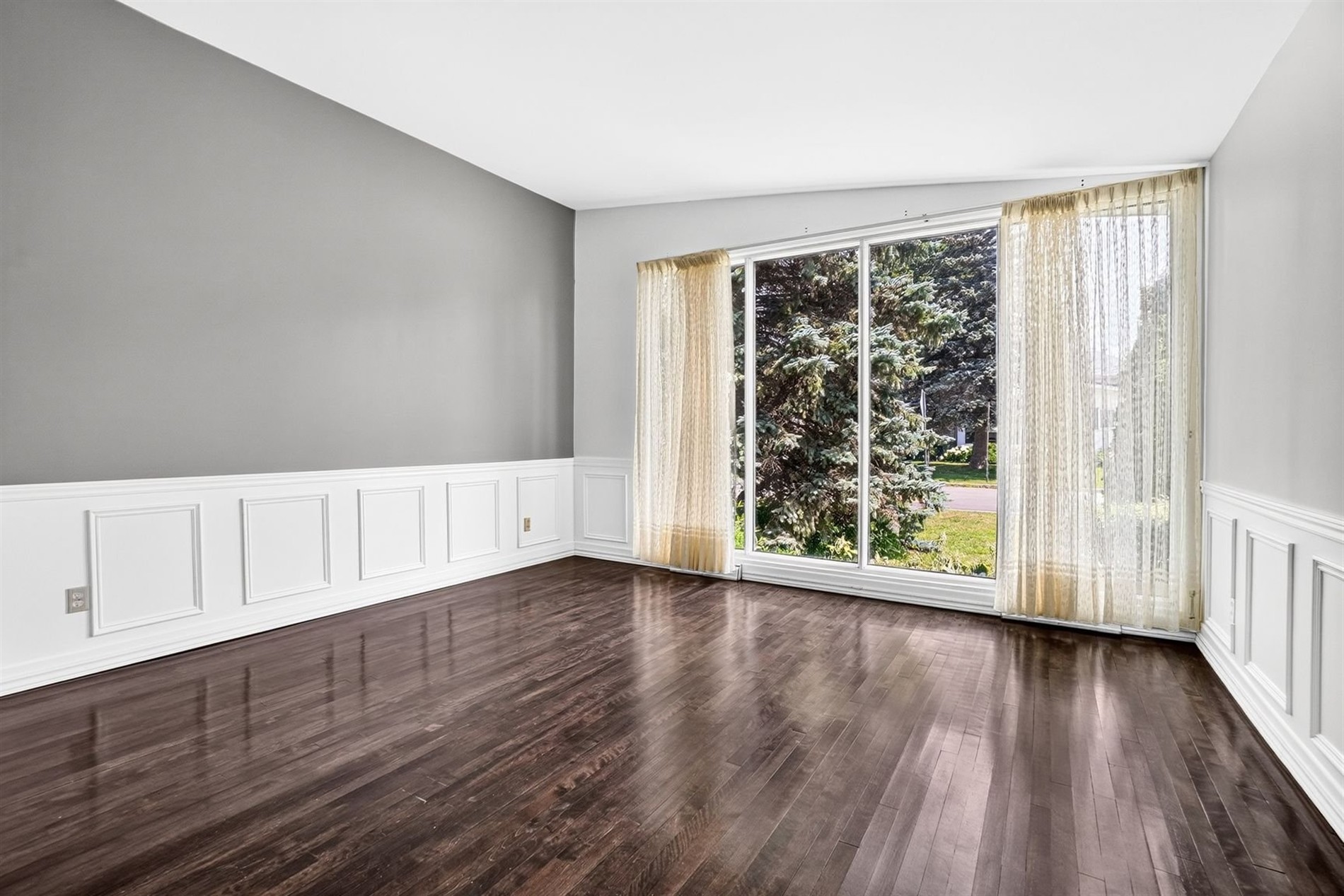 4949 Rue d'Orléans — photo 3