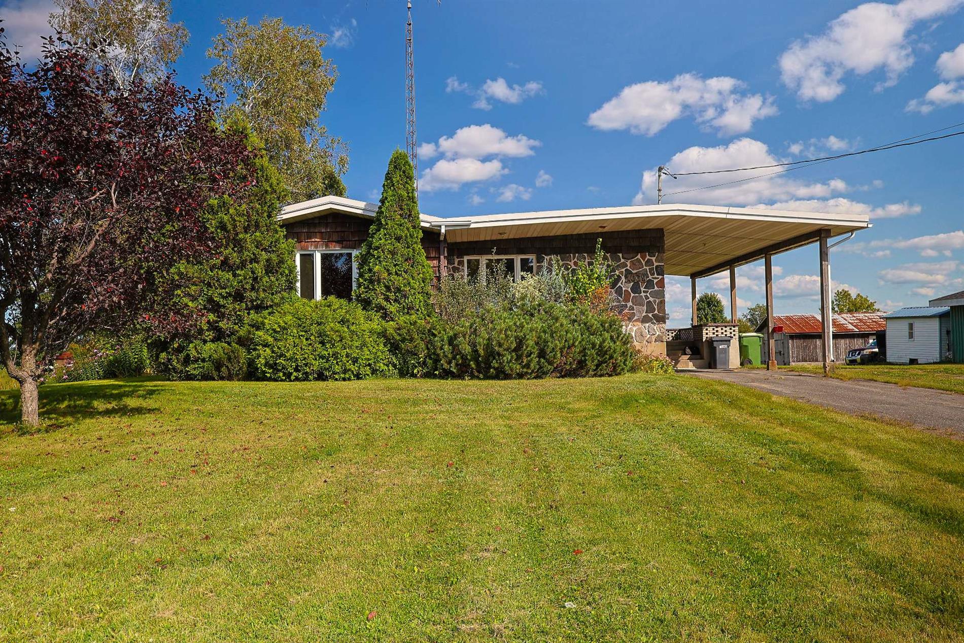 1009 Route Principale — photo 1