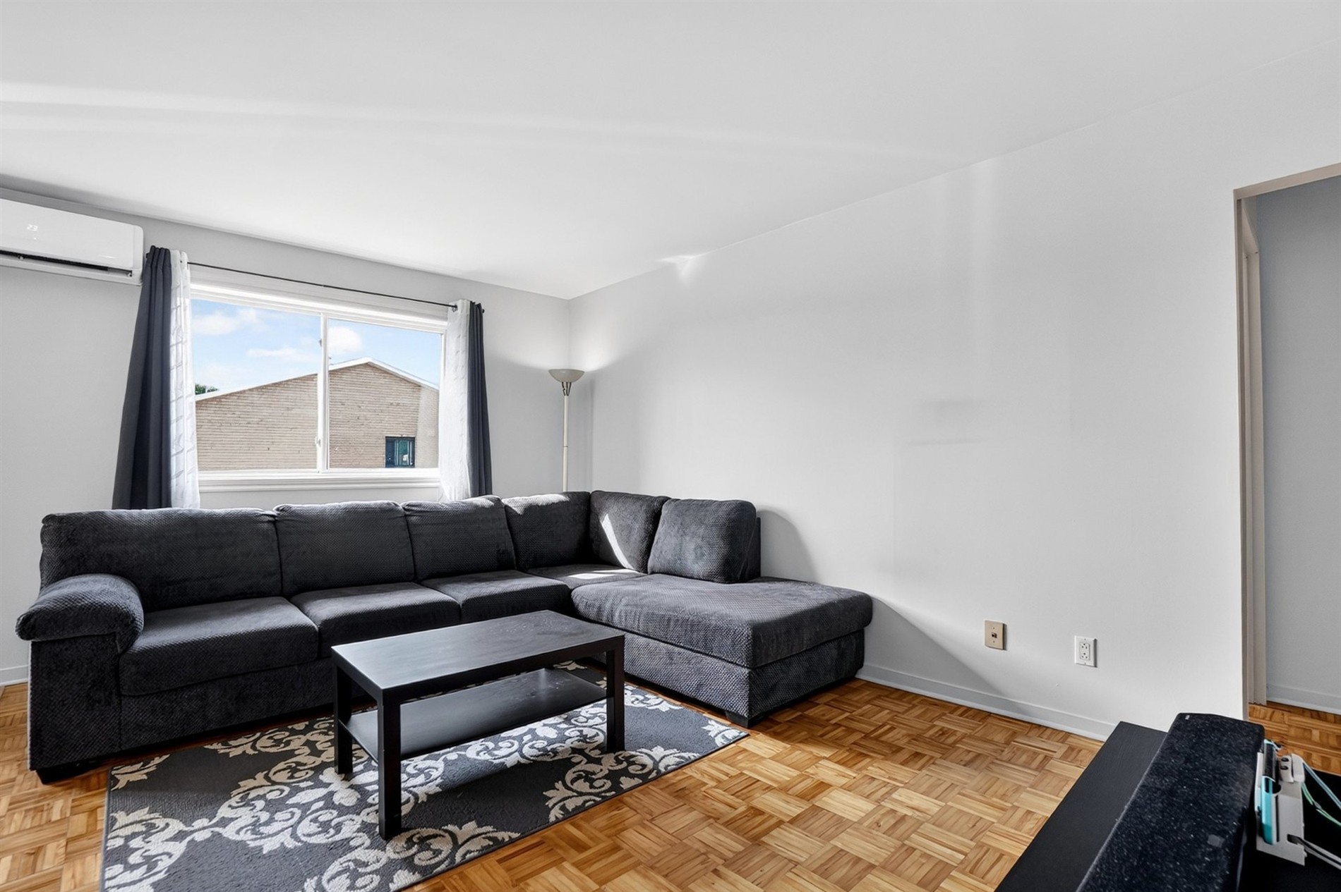 16-1660 Boul. Édouard — photo 2
