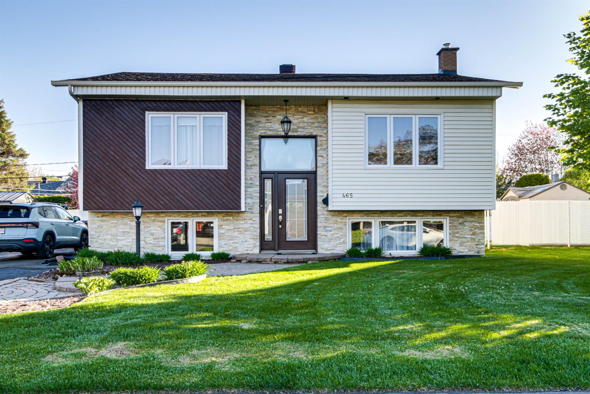 465 Rue Leclerc — photo 3