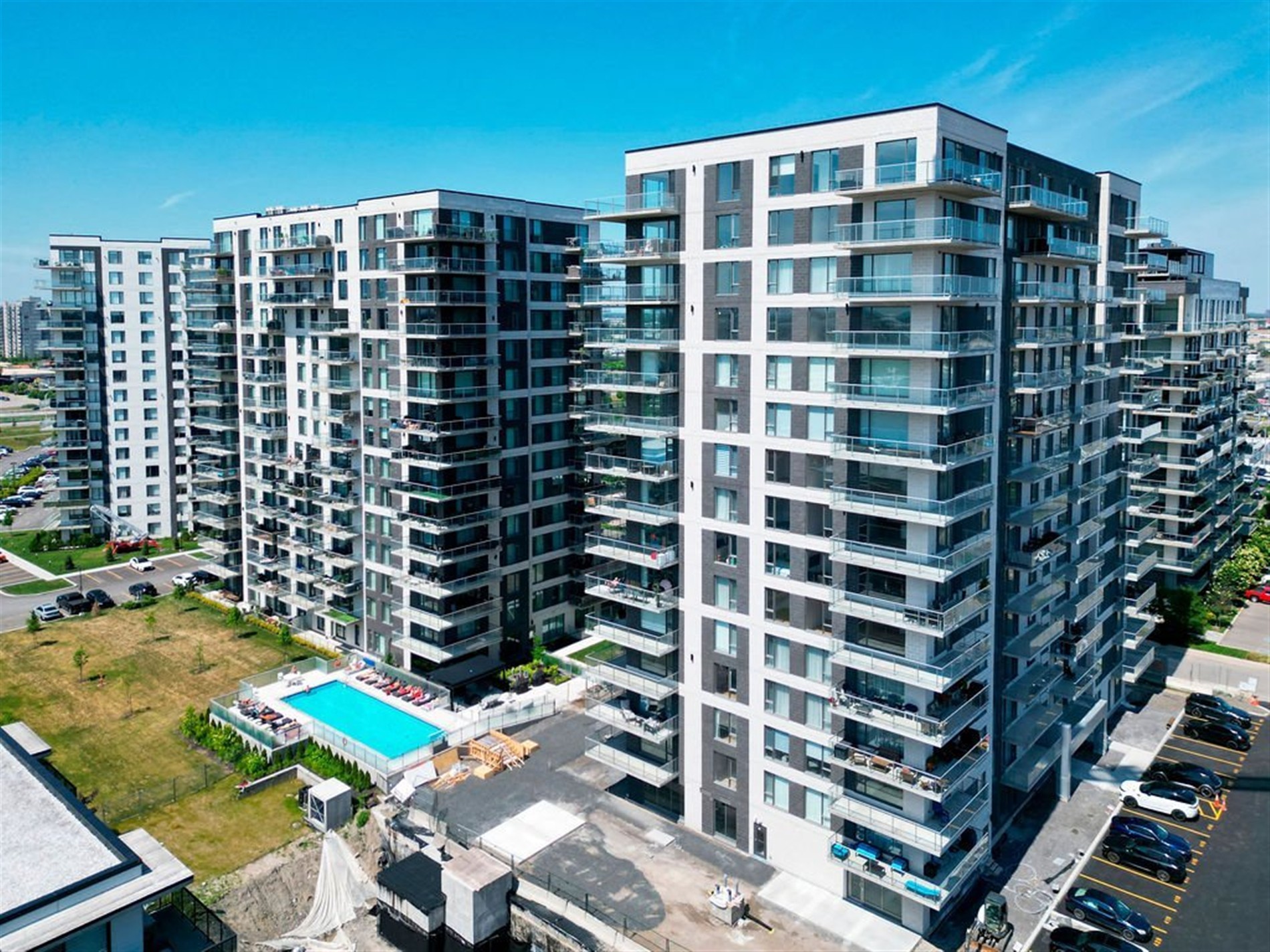 3671 Av. Jean-Béraud — photo 1
