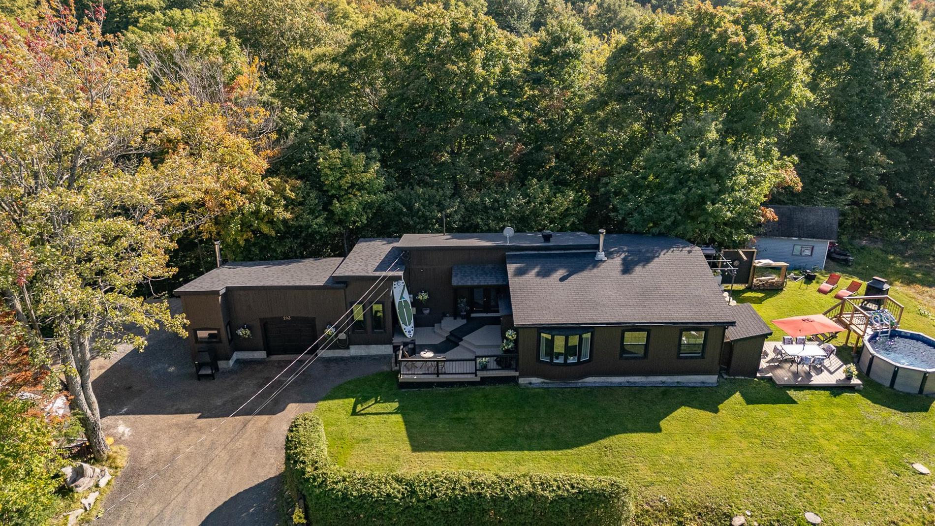 203 16e Avenue O. — photo 1