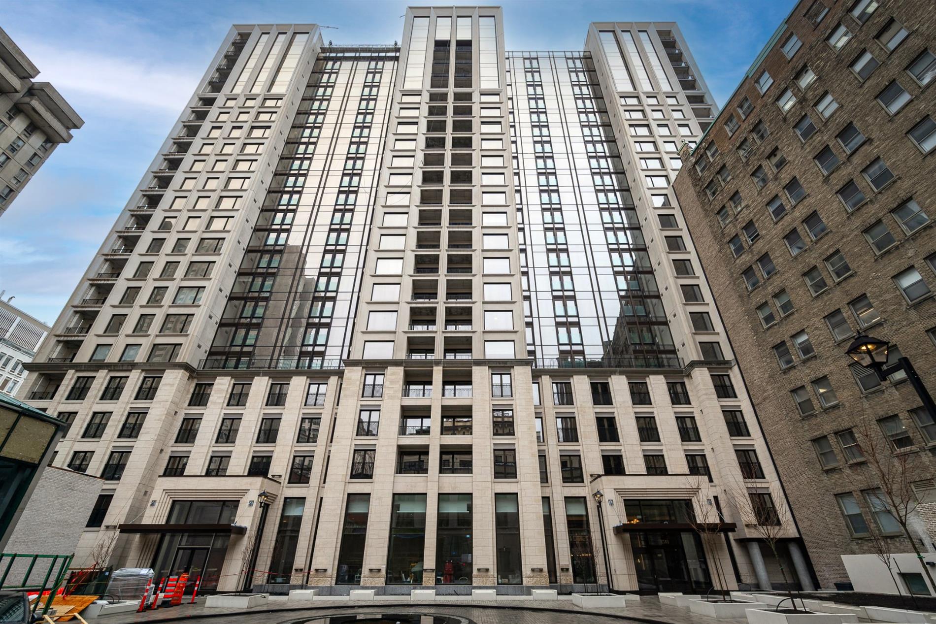 1518 Rue Sherbrooke O. — photo 1