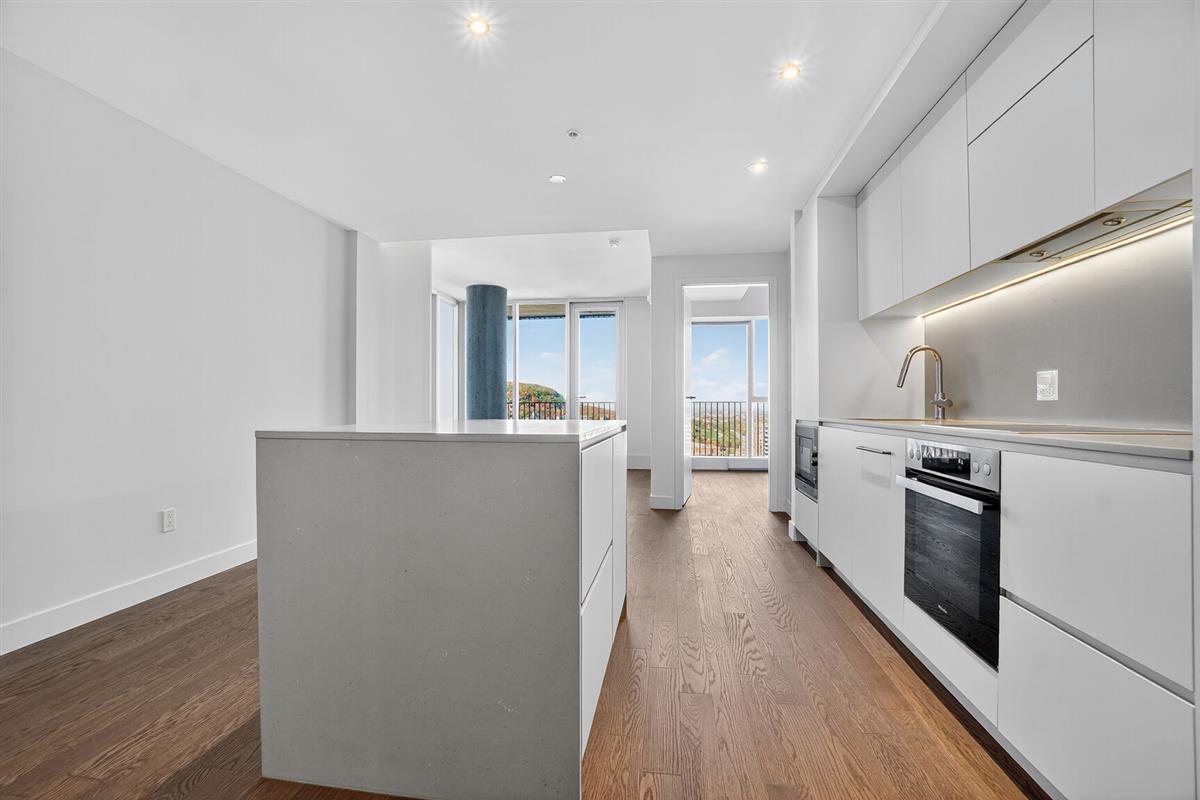 1205 Place Phillips, app. 4008, H3B 0H3 — photo 1
