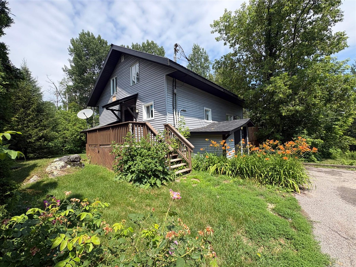 Duplex - 721-723 Ch. de Ferme-Rouge, Mont-Laurier