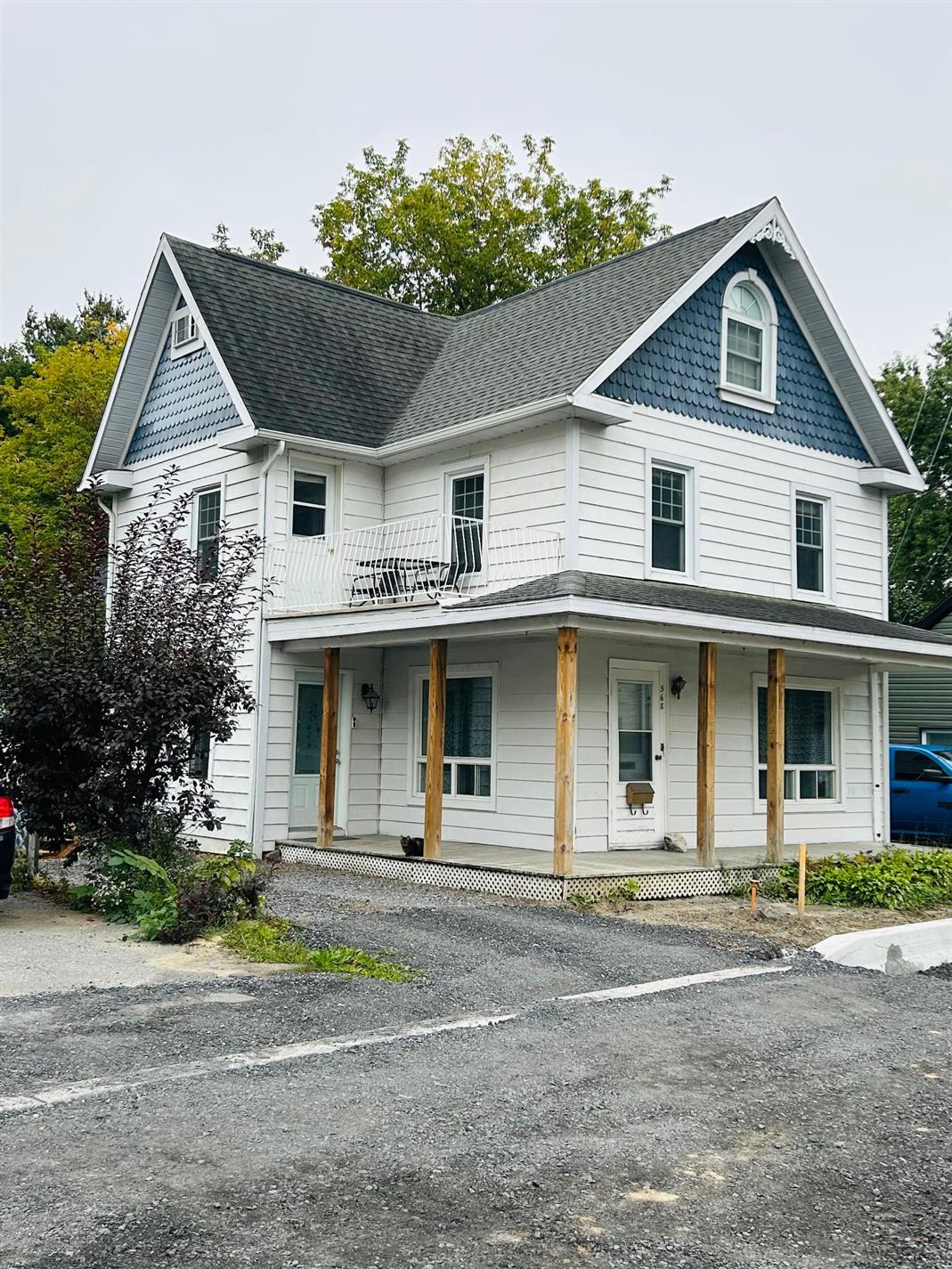568 Rue Yamaska E. — photo 1