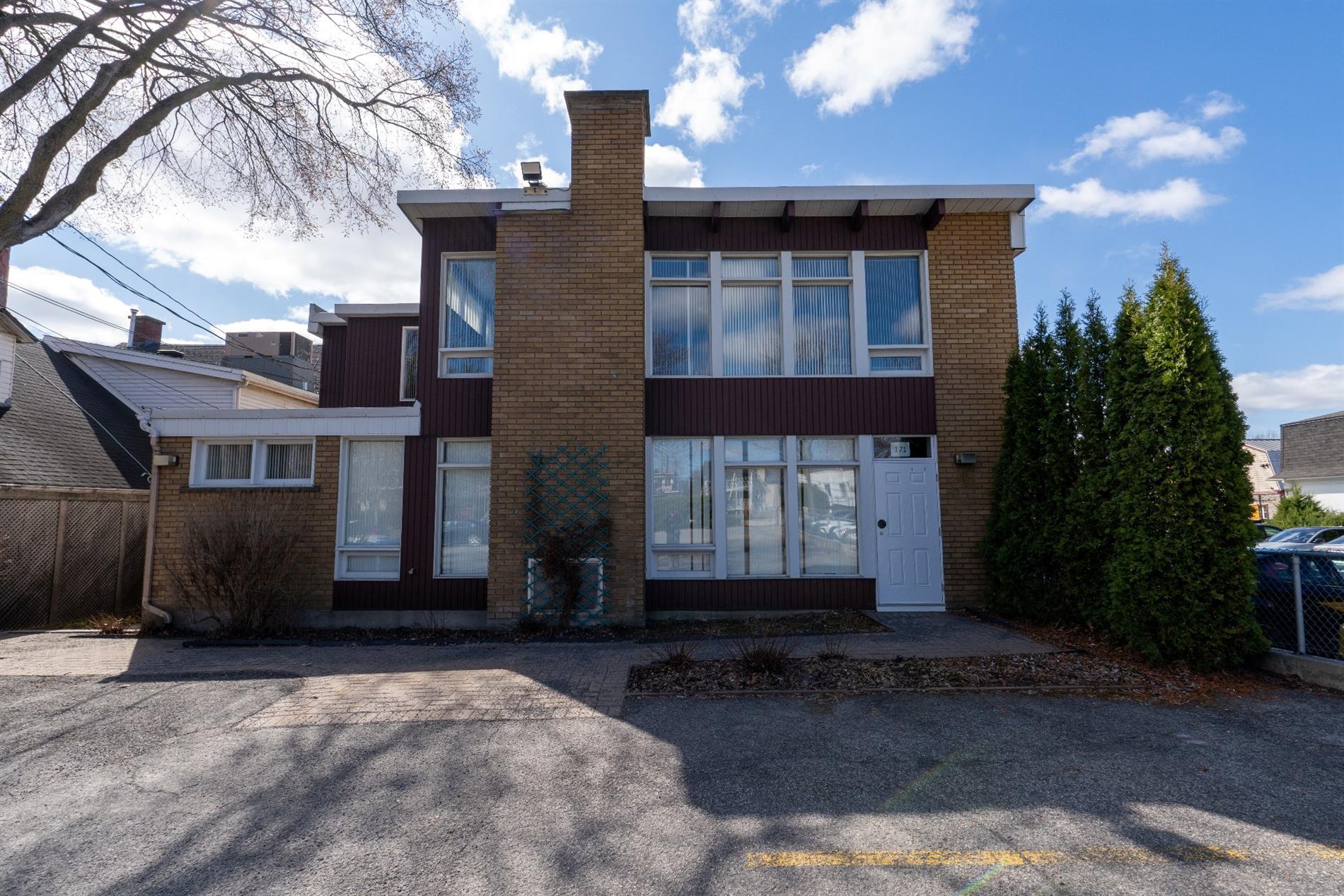 171 Rue St-Eustache — photo 3