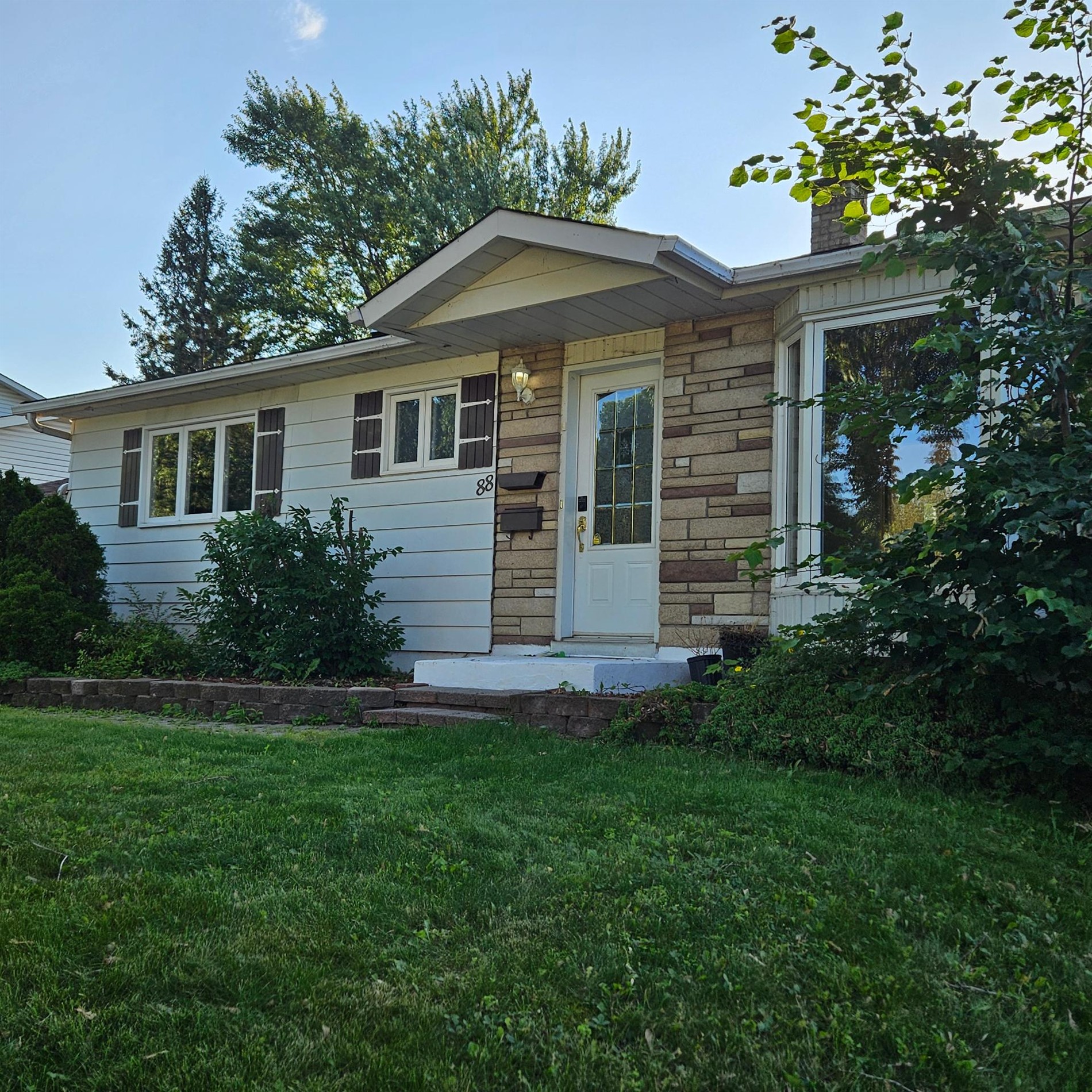 88 Rue Lajoie — photo 1