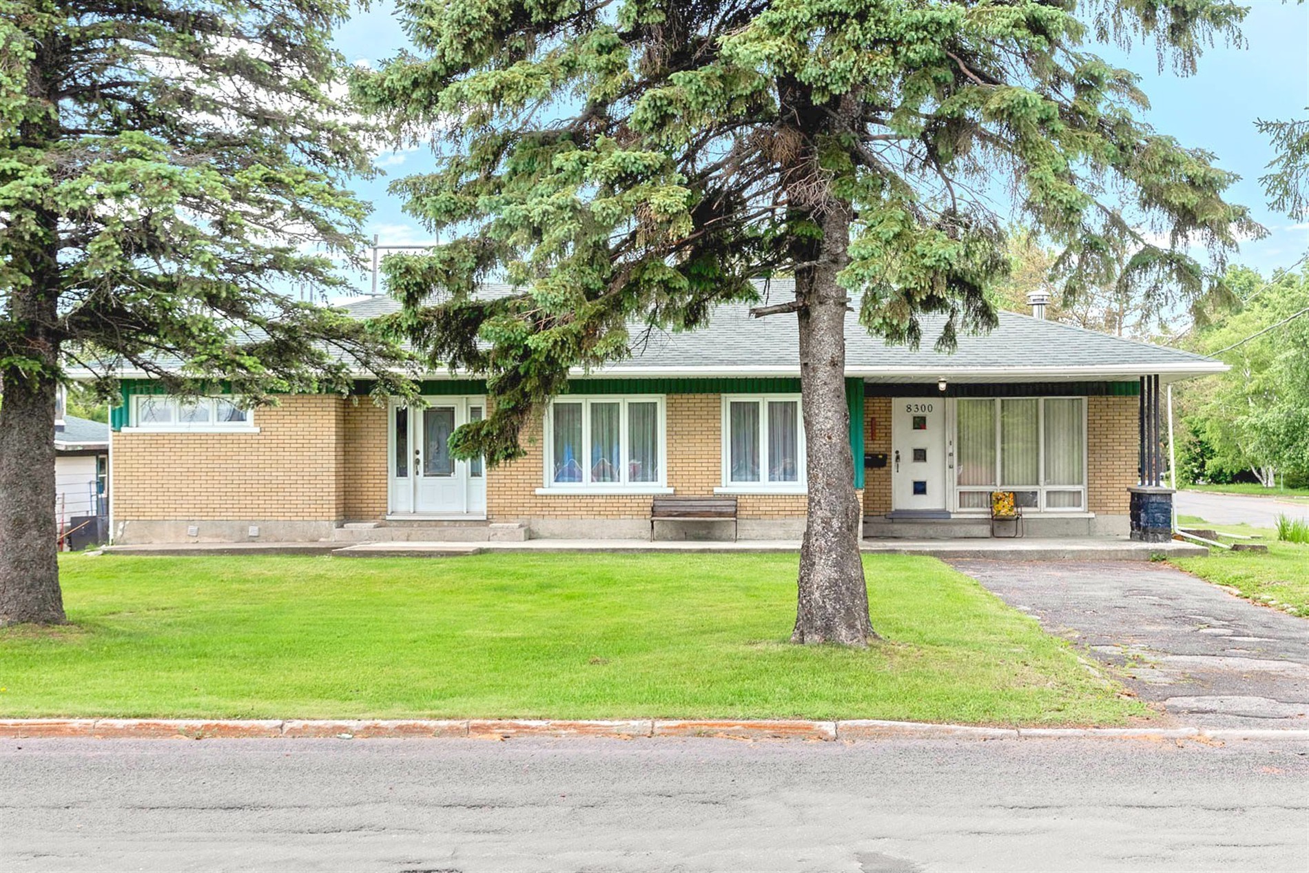 8300 Av. Sous-le-Vent — photo 3
