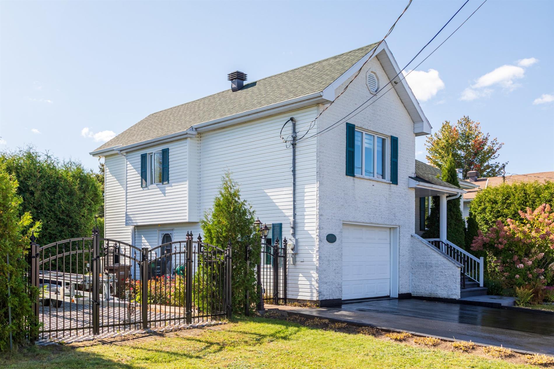 1190 Av. Déziel — photo 3