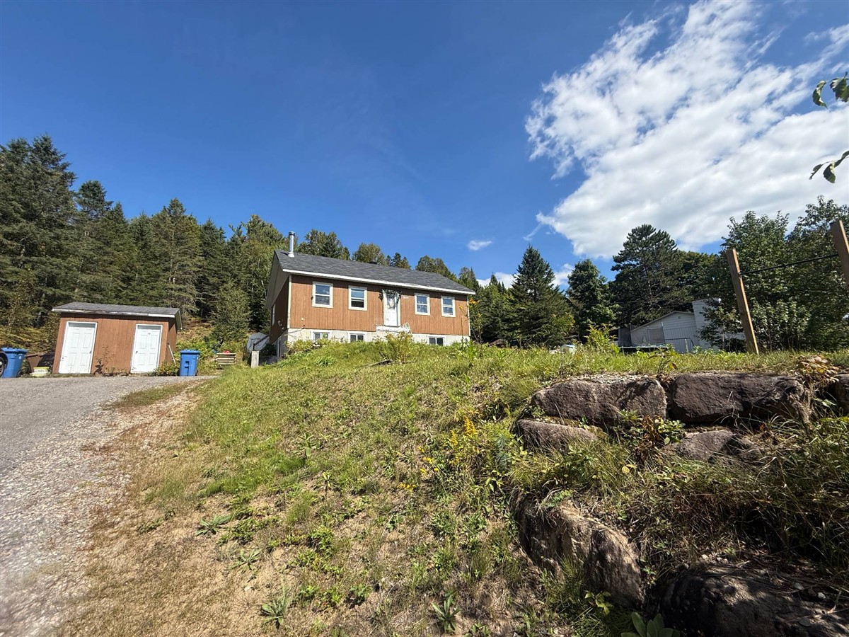 Duplex - 7057-7059 Rue Morin, Val-Morin
