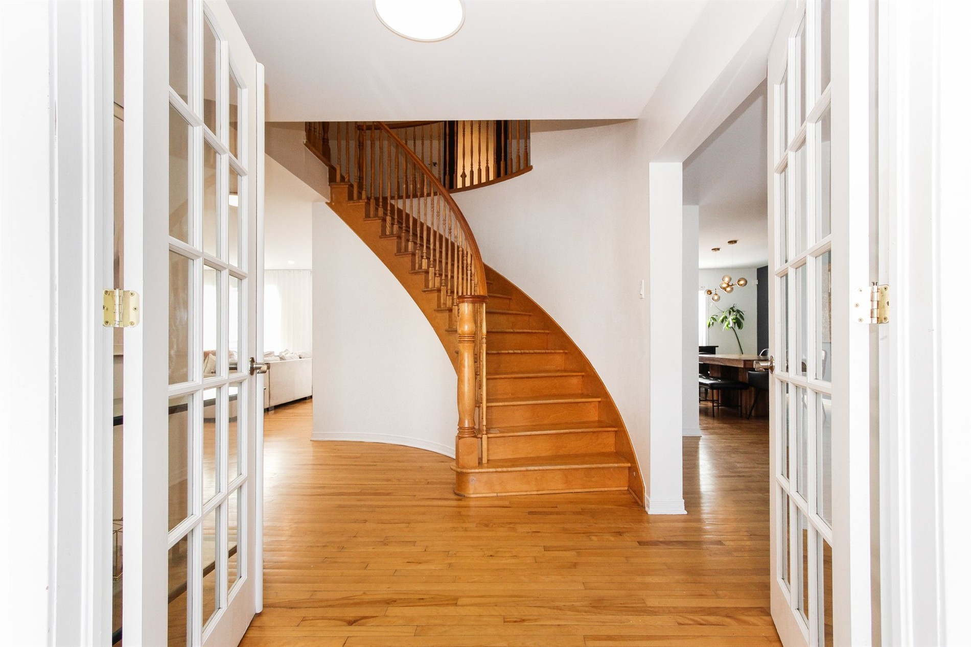 260 Rue du Bosquet — photo 3