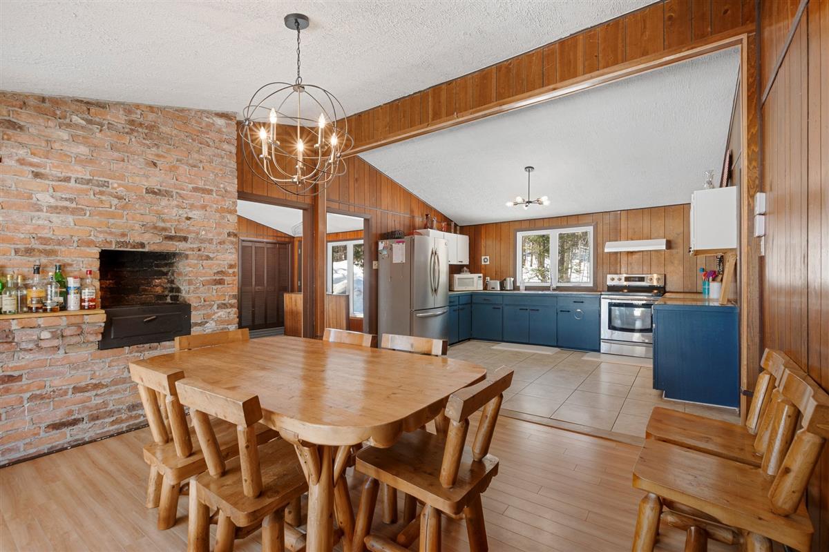 Vue 13 de la propriété réf. 12820780 – 1208 Ch. de Ste-Anne-des-Lacs J0R 1B0