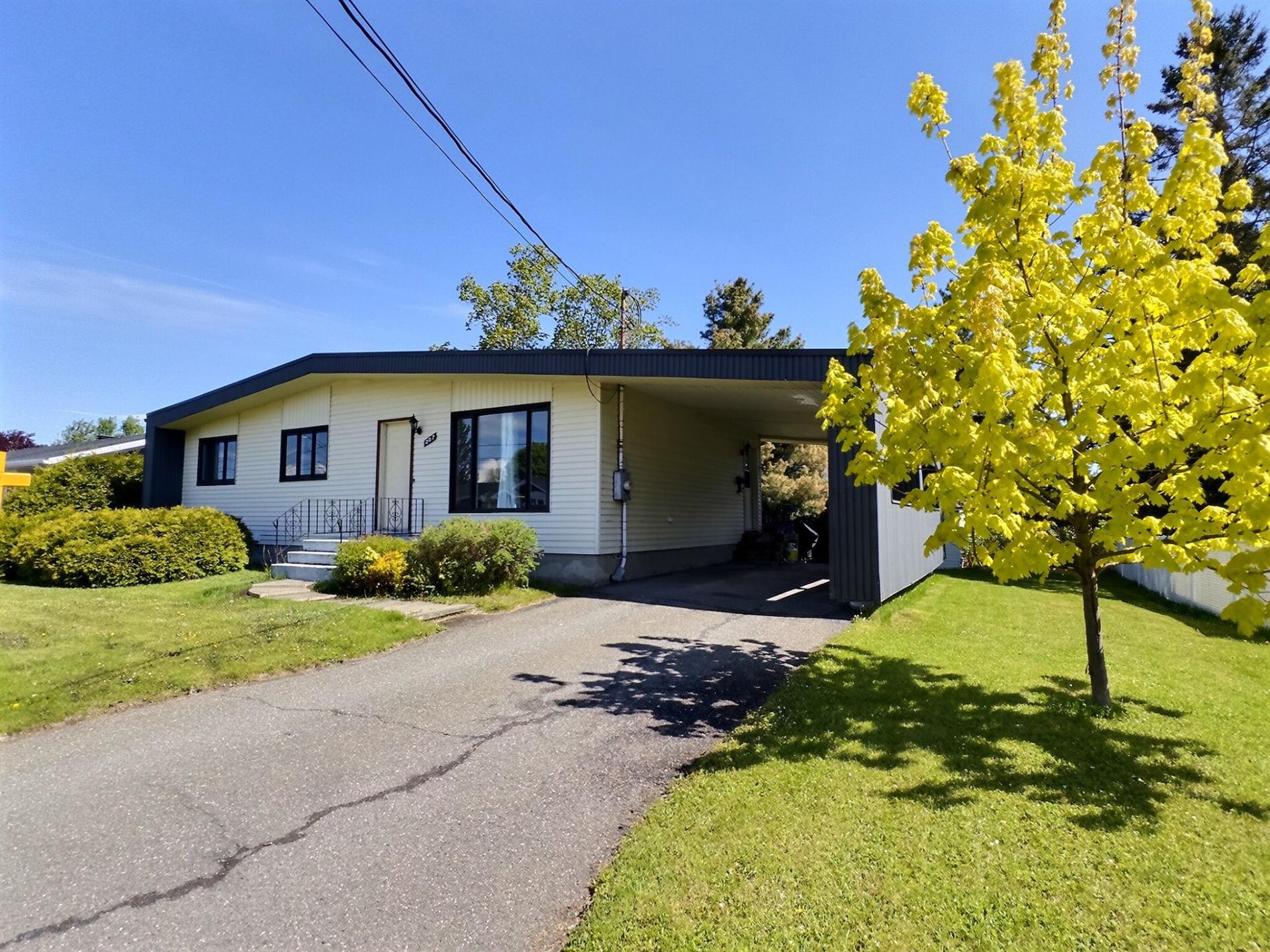 307 Rue Gérin-Lajoie — photo 1