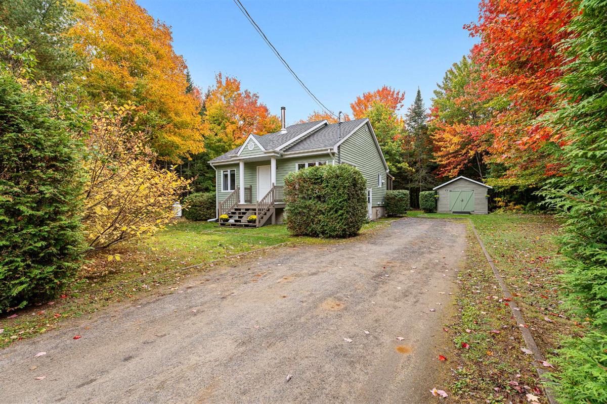 Bungalow - 191 Rue Michel, Saint-Adolphe-d'Howard