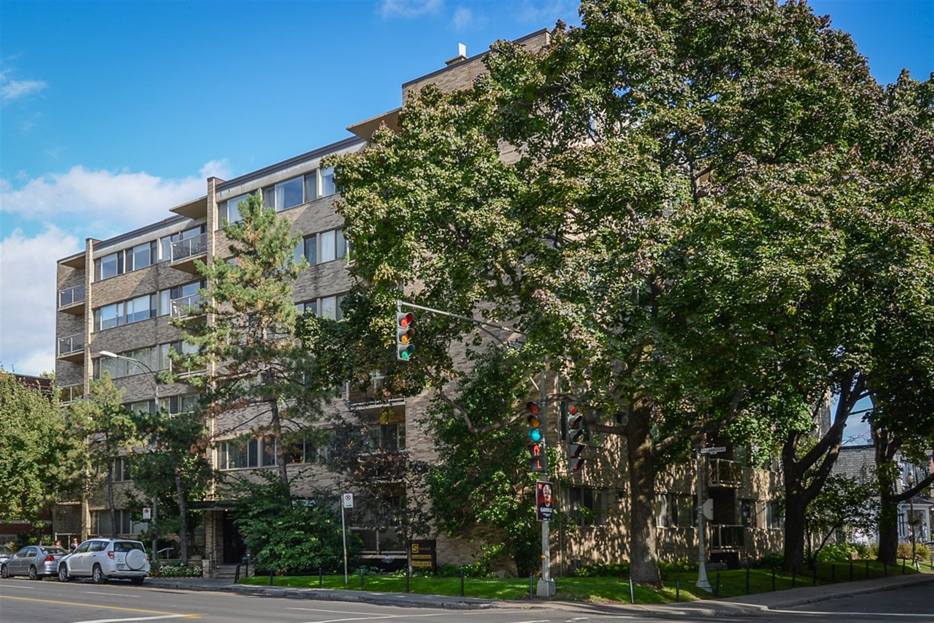 607-4444 Rue Sherbrooke O. — photo 1