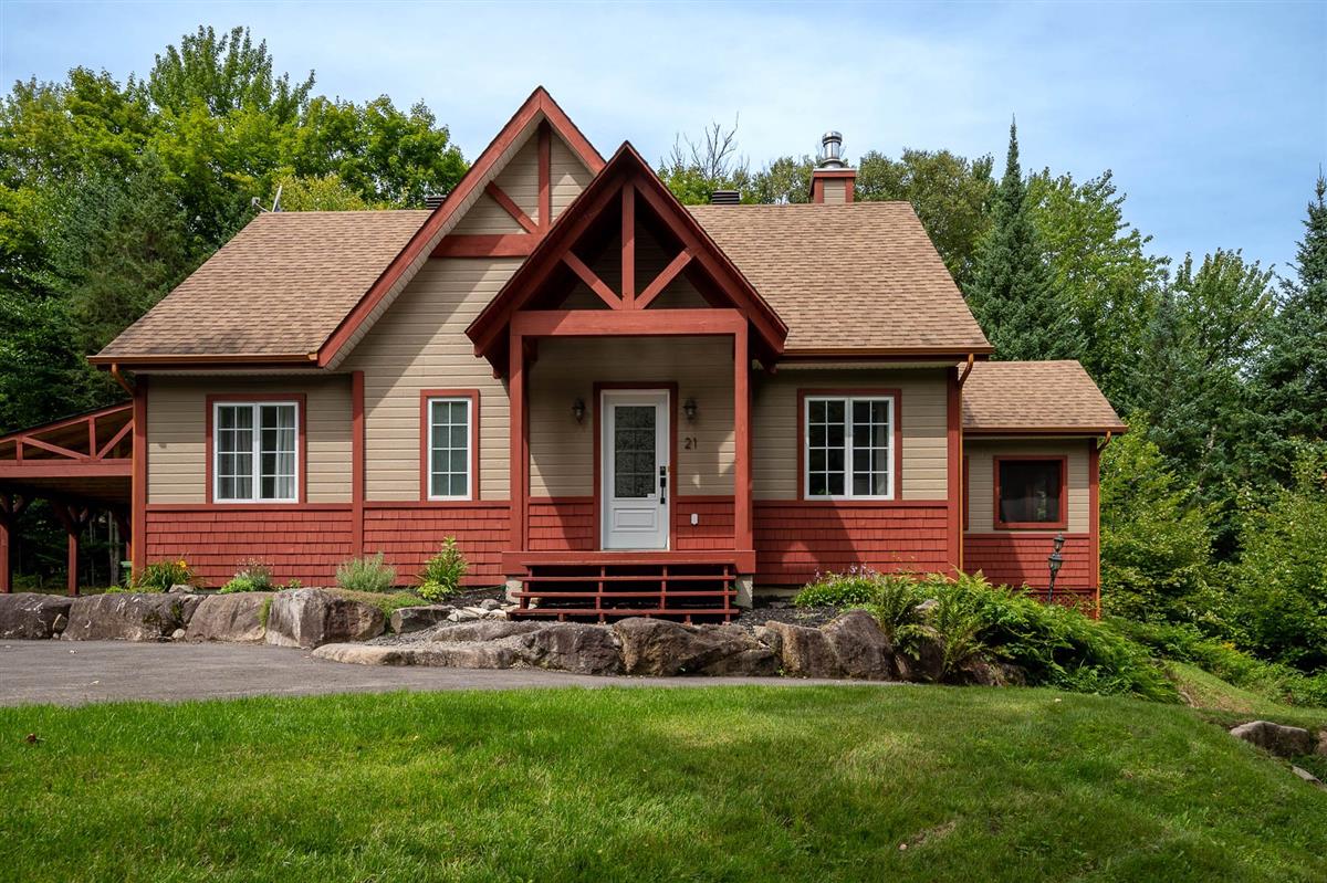 Bungalow - 21-23 Ch. des Couleurs, Saint-Sauveur