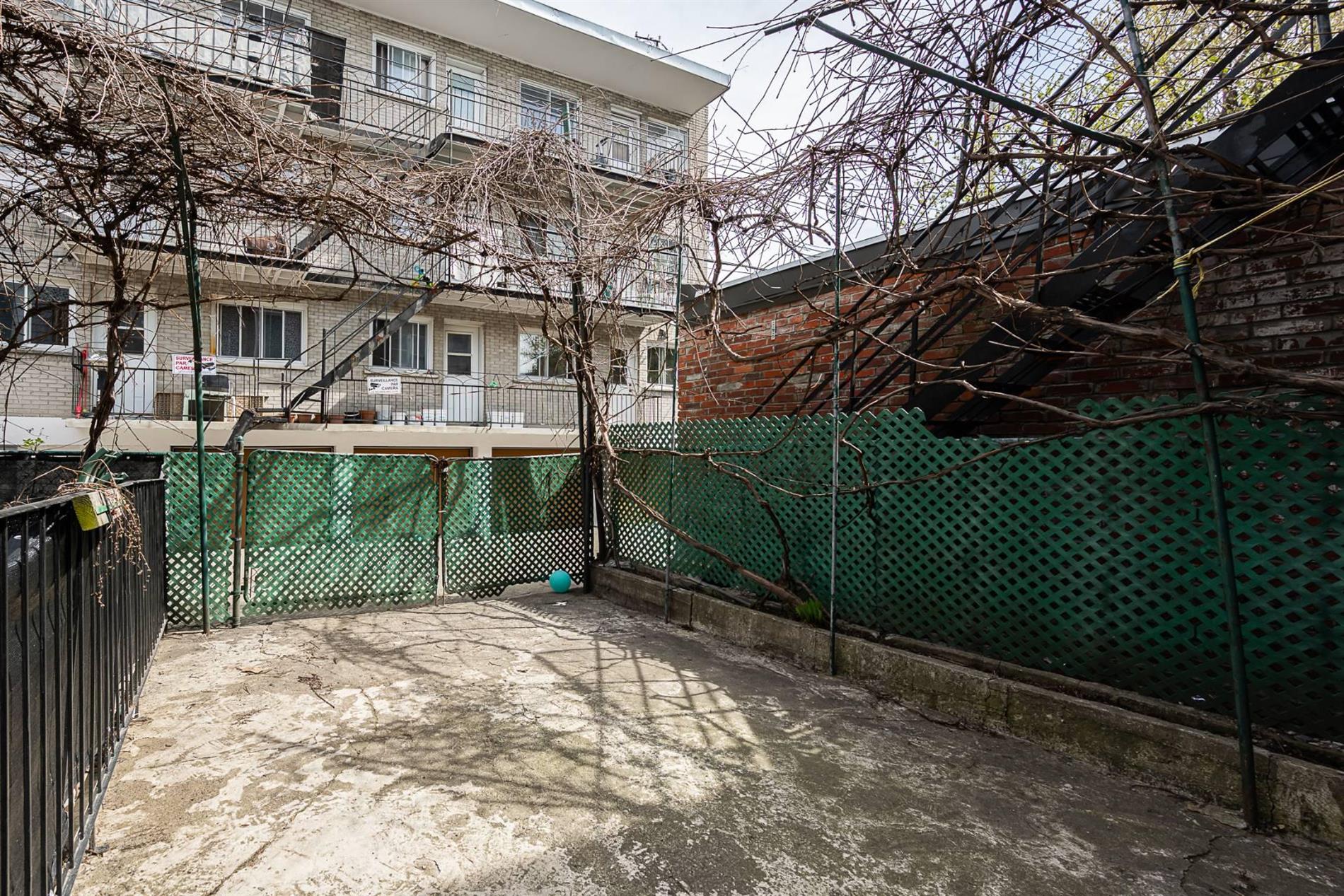 7461-7463 Av. d'Outremont — photo 3