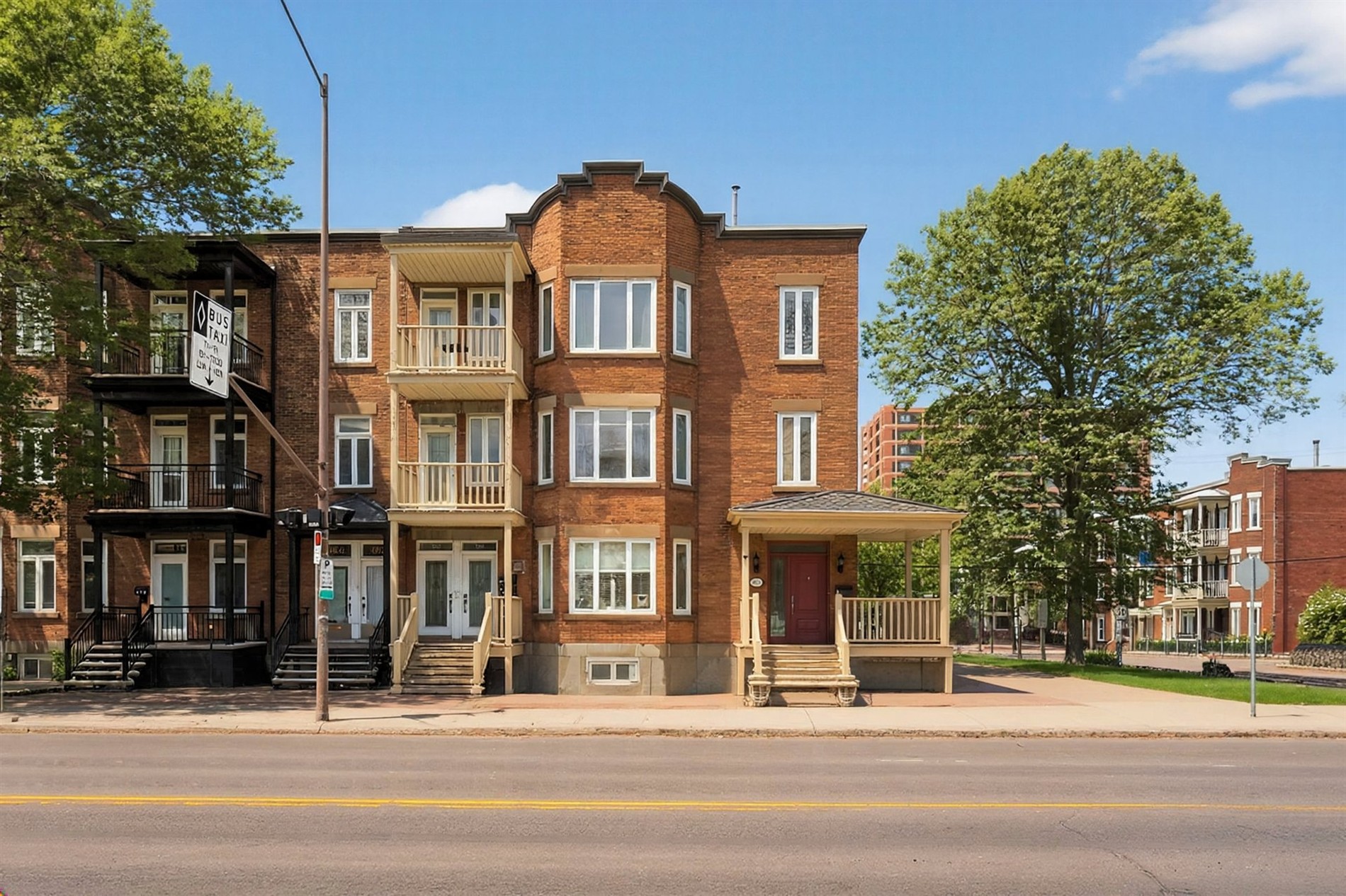 994 Av. Casot — photo 1
