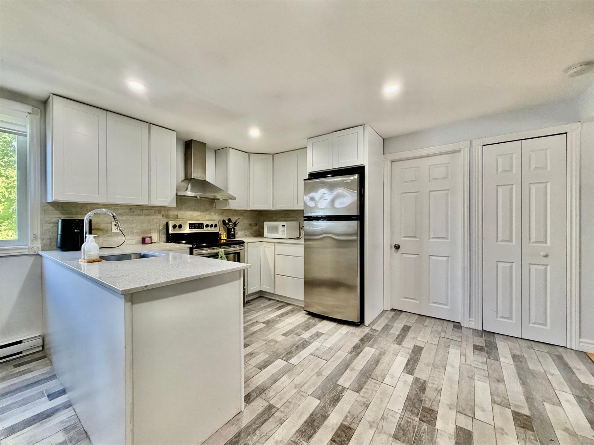 85 Av. du Pacifique — photo 2