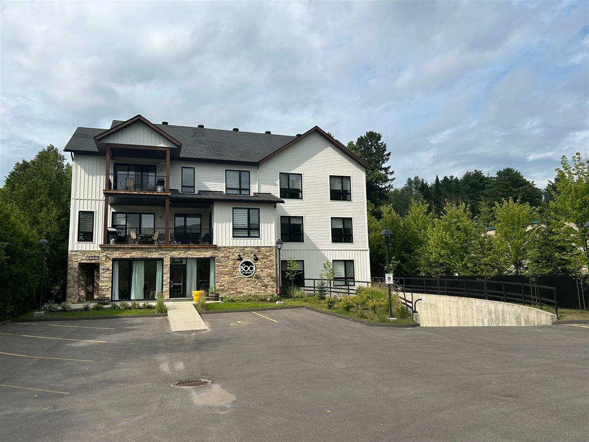 Appartement / Condo - 800 Rue de St-Jovite, Mont-Tremblant